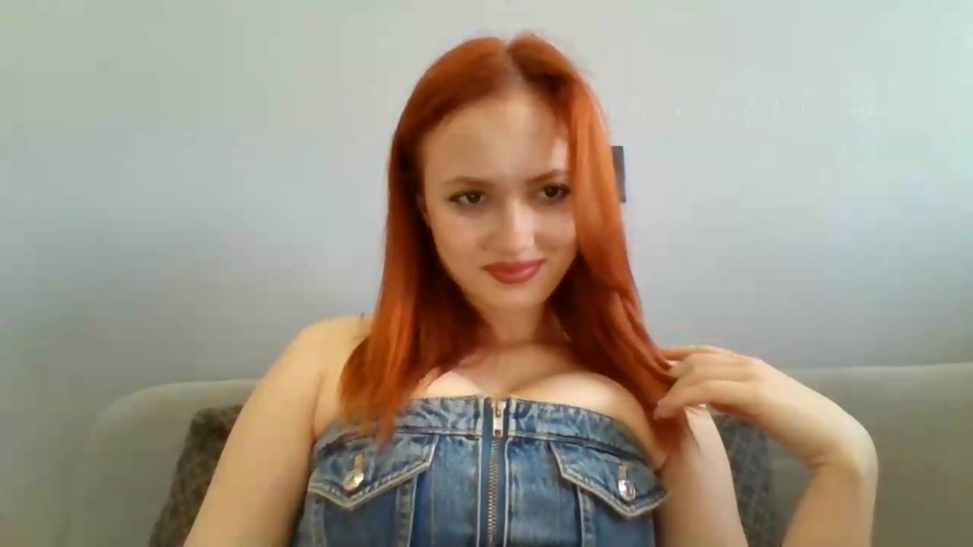 Gallery image thumbnail from AylinaGold's myfreecams stream on, 09/04/2026, 09:19 image 6 of 20