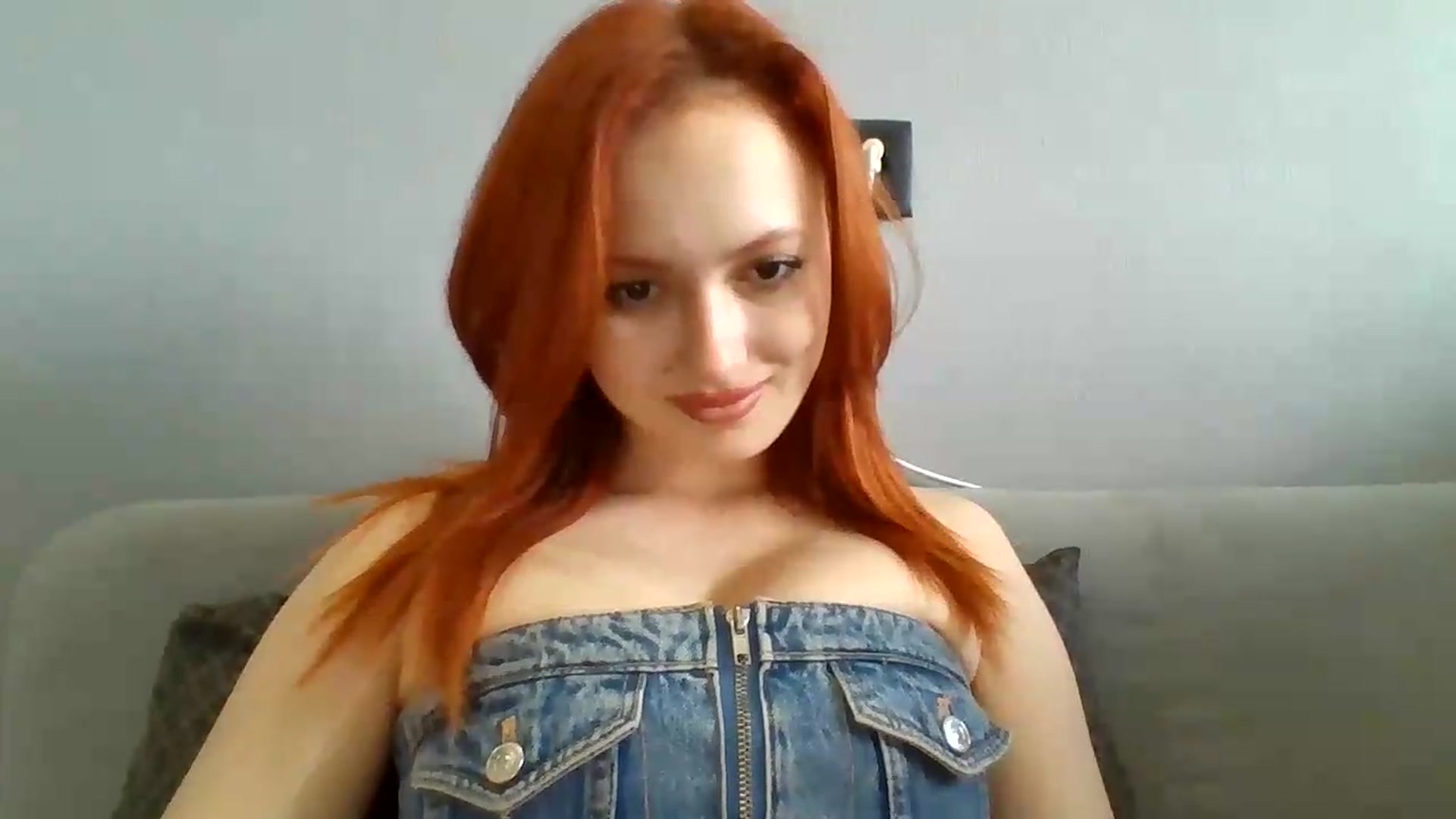 Gallery image thumbnail from AylinaGold's myfreecams stream on, 09/04/2026, 10:30 image 14 of 20