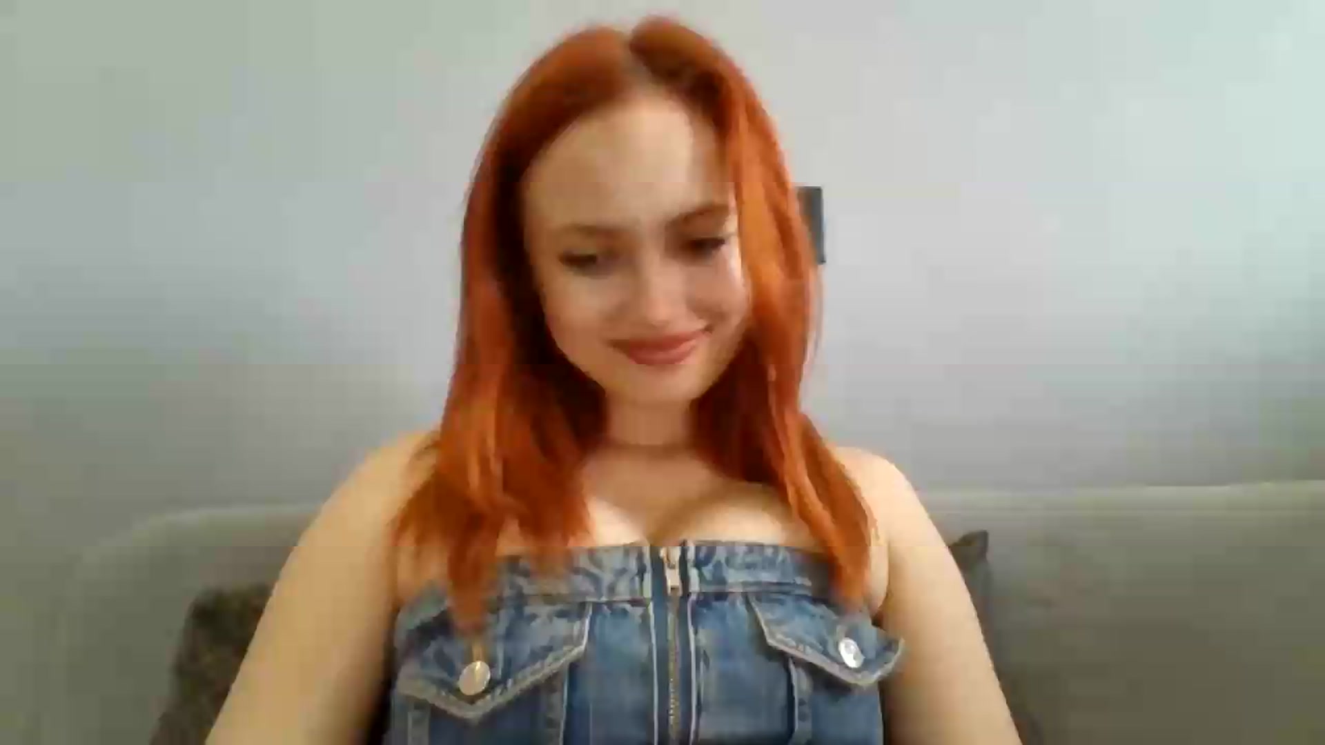 Gallery image thumbnail from AylinaGold's myfreecams stream on, 09/04/2026, 10:30 image 1 of 20