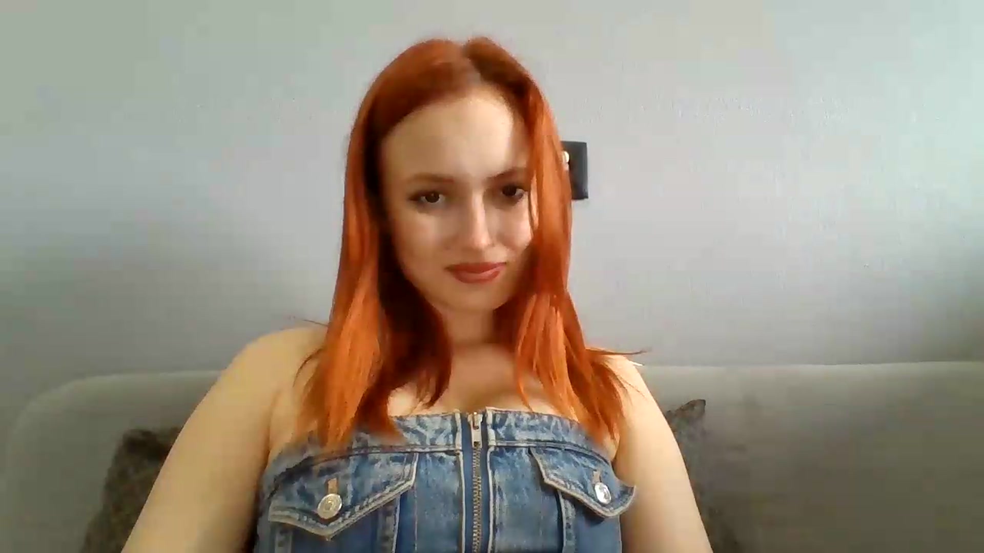 Gallery image thumbnail from AylinaGold's myfreecams stream on, 09/04/2026, 10:30 image 7 of 20