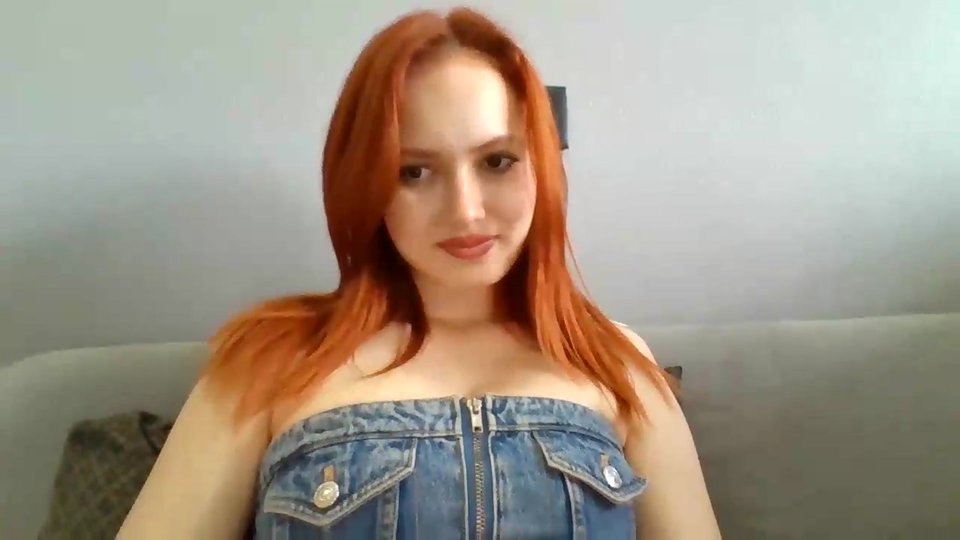 Gallery image thumbnail from AylinaGold's myfreecams stream on, 09/04/2026, 10:30 image 11 of 20