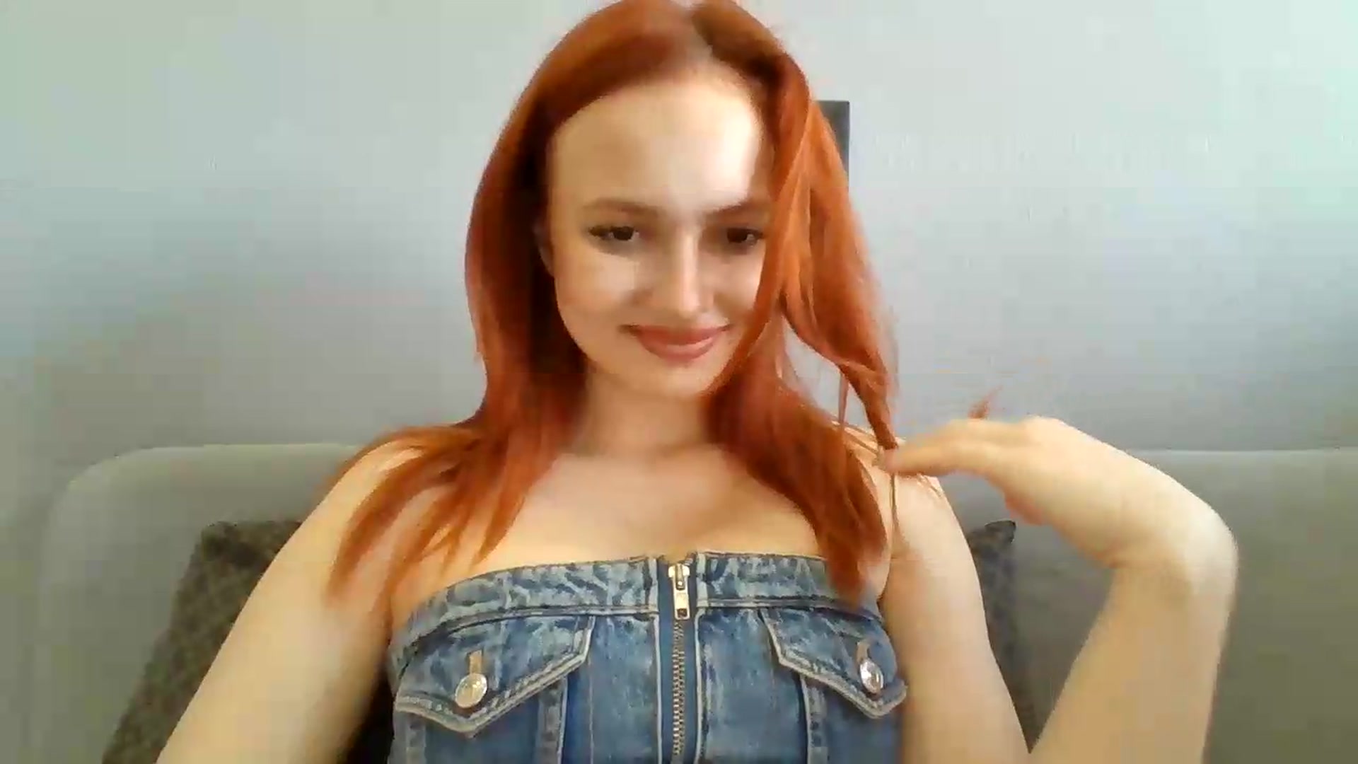 Gallery image thumbnail from AylinaGold's myfreecams stream on, 09/04/2026, 10:30 image 19 of 20