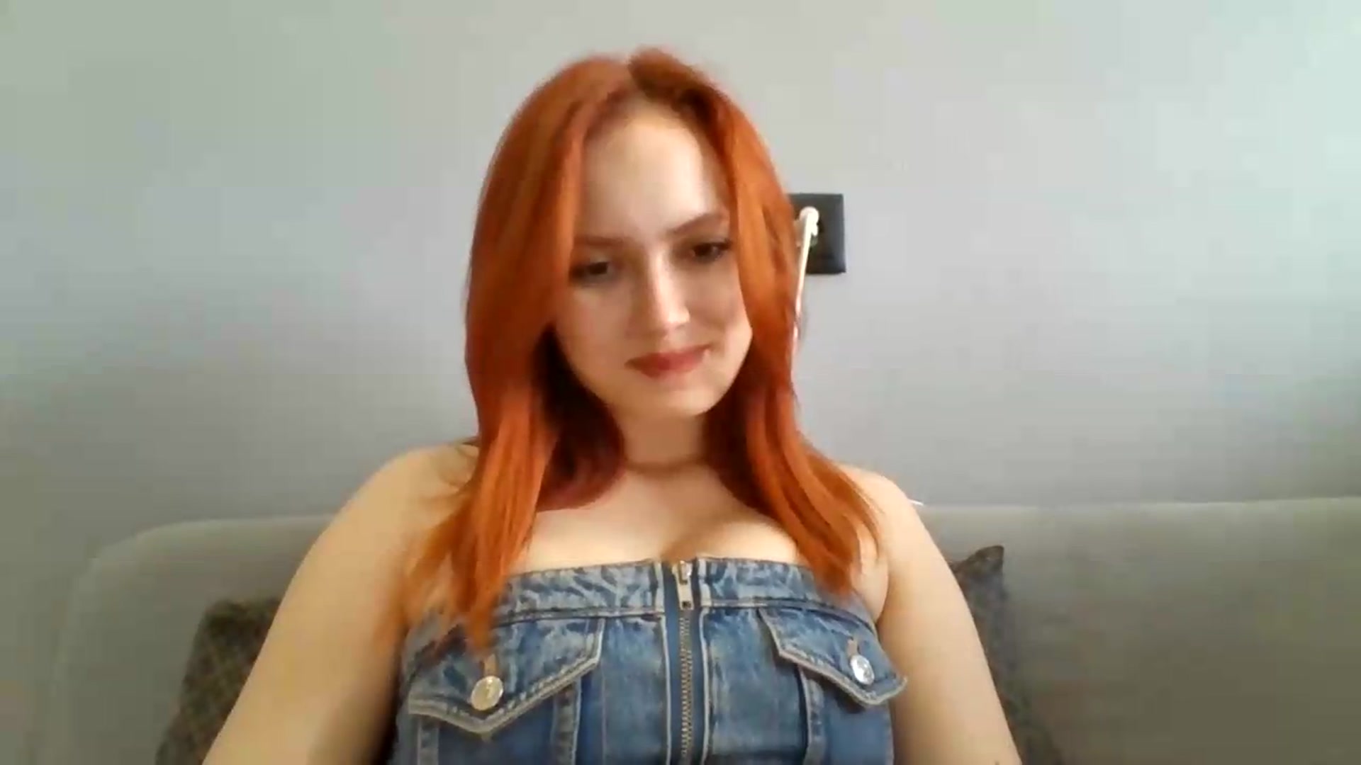 Gallery image thumbnail from AylinaGold's myfreecams stream on, 09/04/2026, 10:30 image 4 of 20