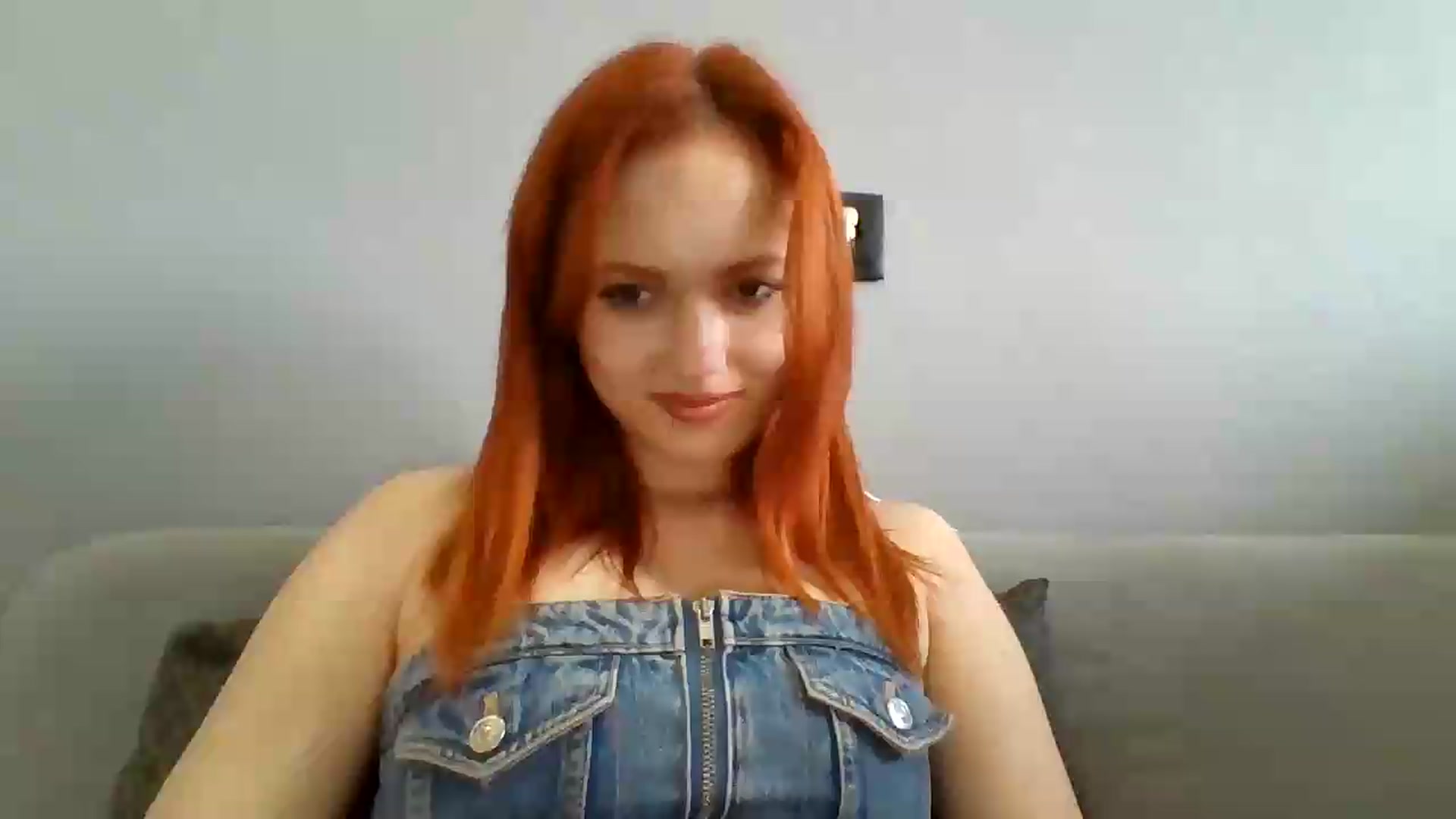 Gallery image thumbnail from AylinaGold's myfreecams stream on, 09/04/2026, 10:30 image 10 of 20