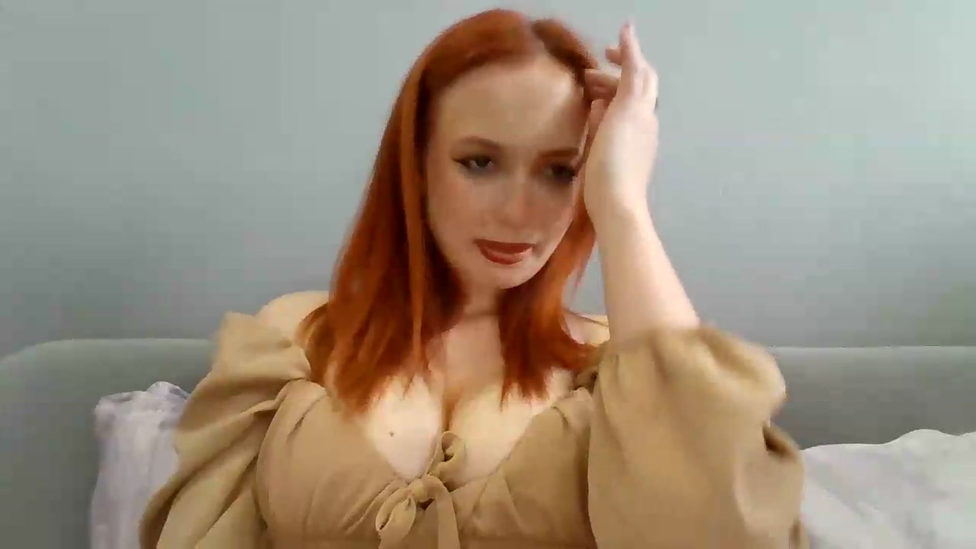 Gallery image thumbnail from AylinaGold's myfreecams stream on, 09/05/2026, 10:03 image 19 of 20