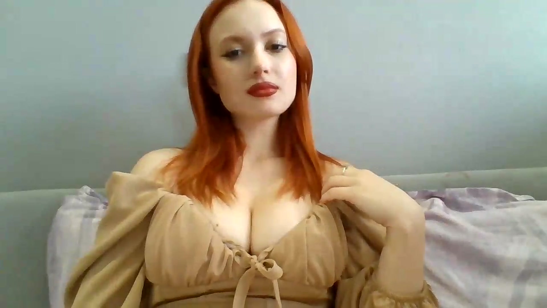 Gallery image thumbnail from AylinaGold's myfreecams stream on, 09/05/2026, 11:34 image 2 of 20