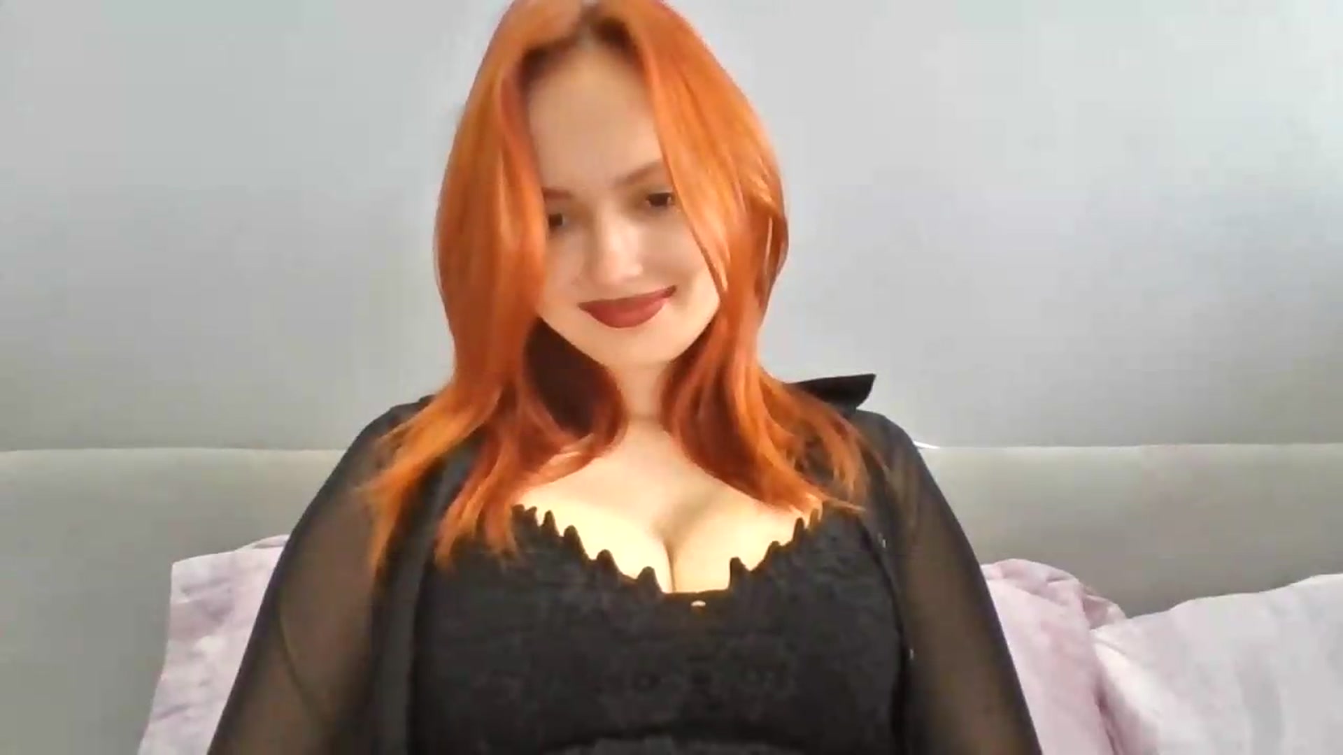 Gallery image thumbnail from AylinaGold's myfreecams stream on, 09/07/2026, 10:42 image 5 of 20