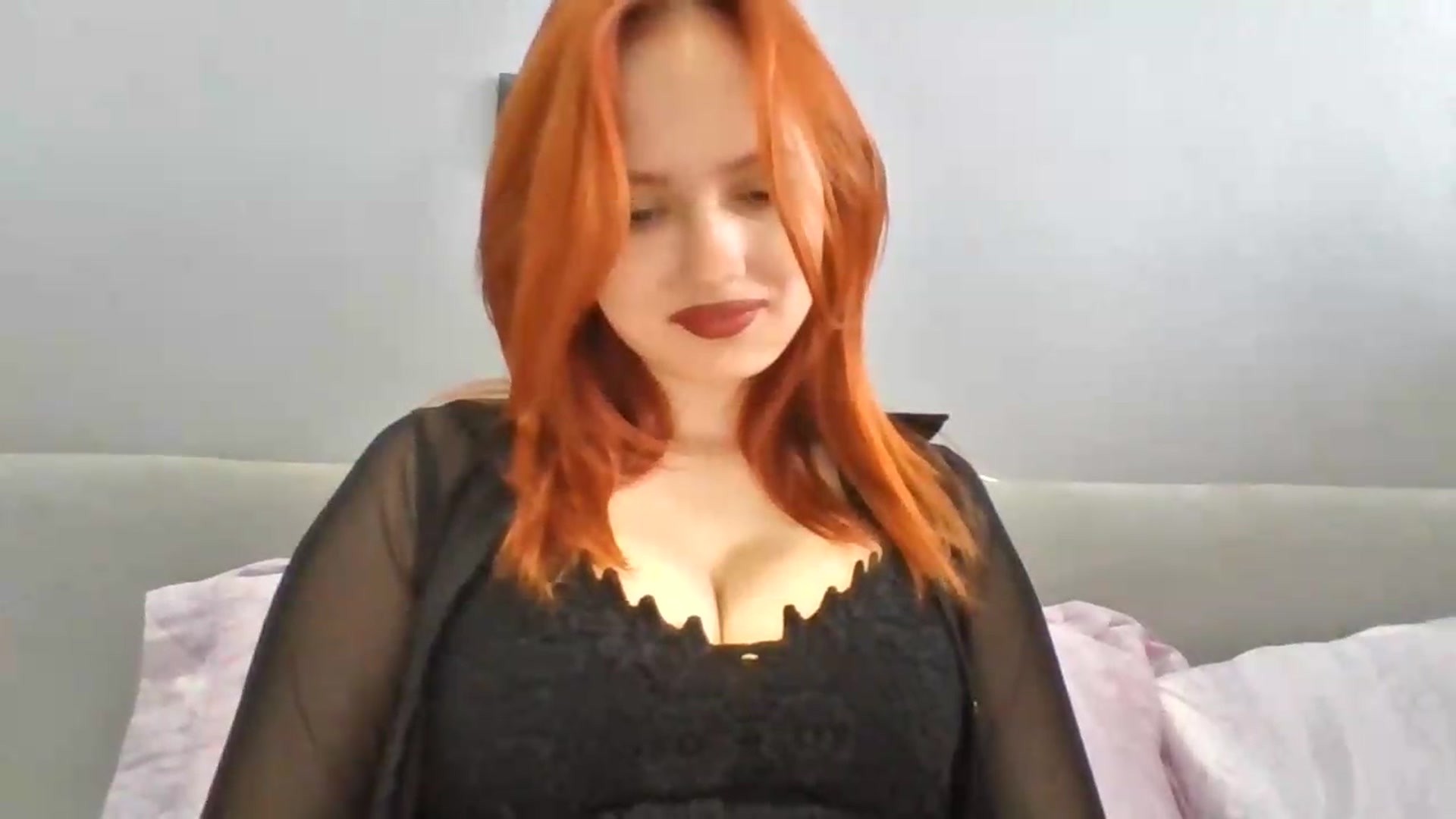 Gallery image thumbnail from AylinaGold's myfreecams stream on, 09/07/2026, 10:42 image 4 of 20