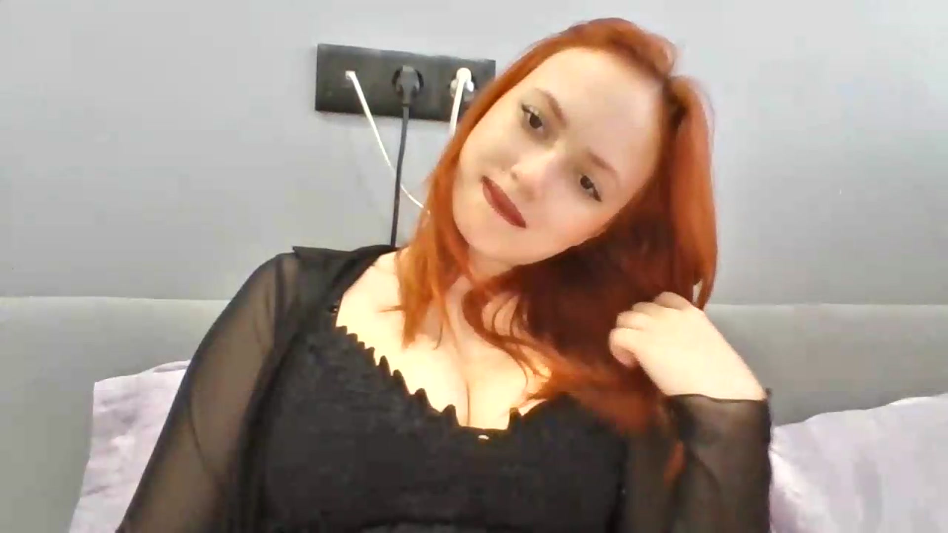 Gallery image thumbnail from AylinaGold's myfreecams stream on, 09/07/2026, 10:42 image 10 of 20