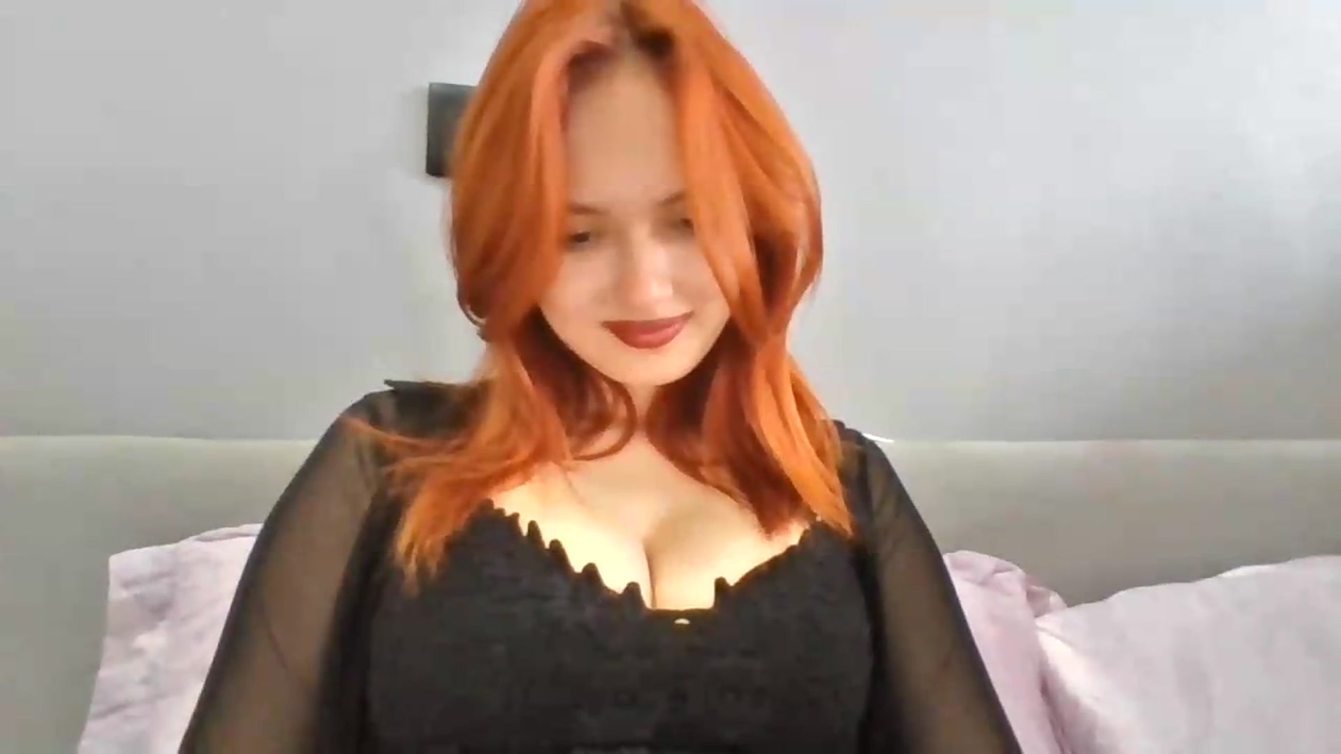 Gallery image thumbnail from AylinaGold's myfreecams stream on, 09/07/2026, 10:42 image 16 of 20