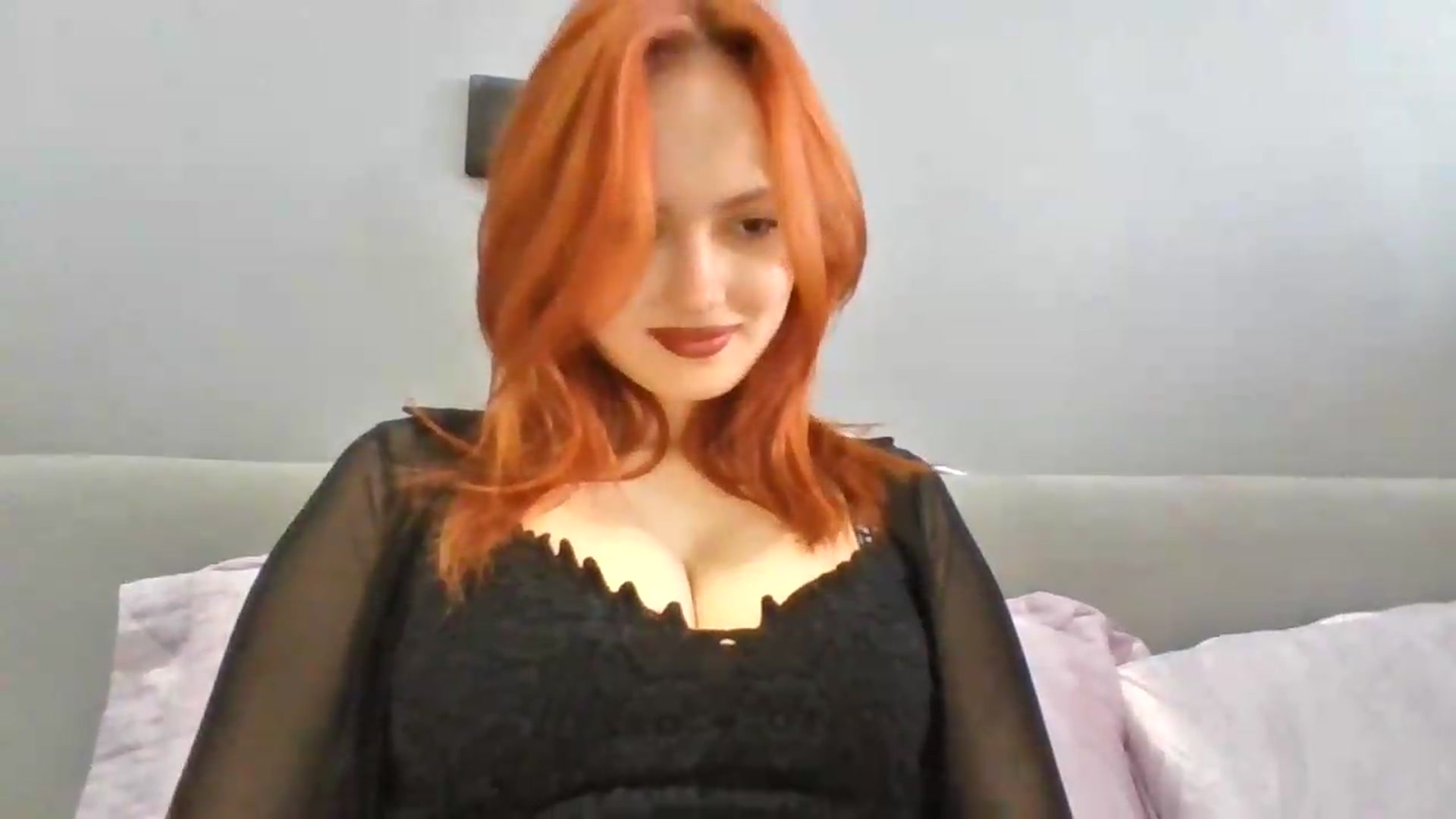 Gallery image thumbnail from AylinaGold's myfreecams stream on, 09/07/2026, 10:42 image 15 of 20