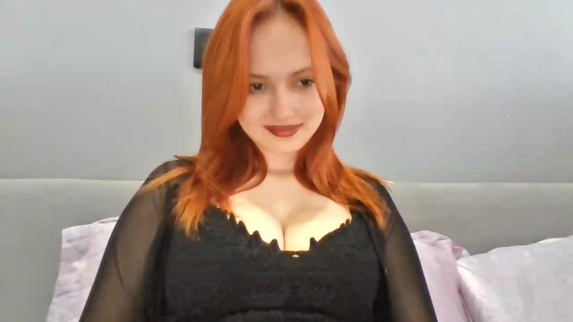 Gallery image thumbnail from AylinaGold's myfreecams stream on, 09/07/2026, 10:42 image 12 of 20