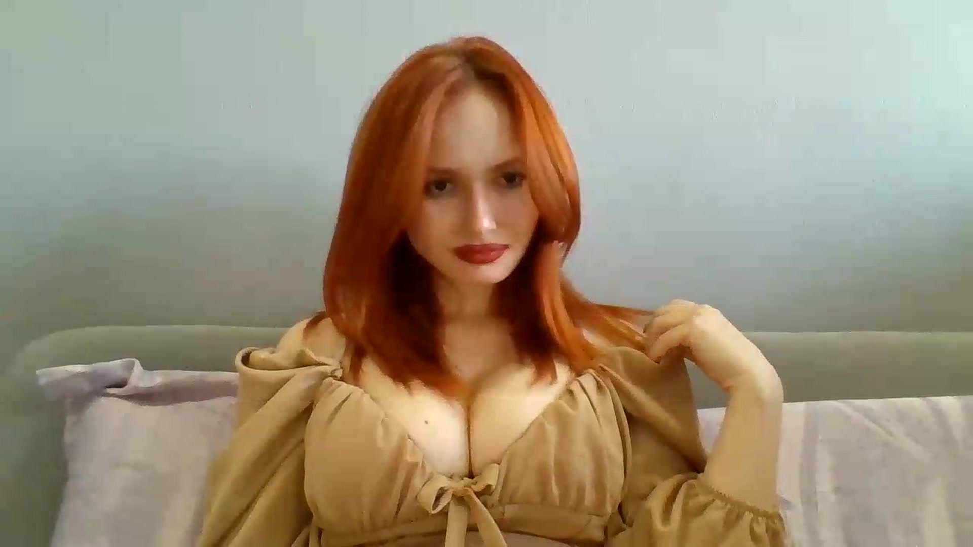Gallery image thumbnail from AylinaGold's myfreecams stream on, 09/08/2026, 10:53 image 13 of 20
