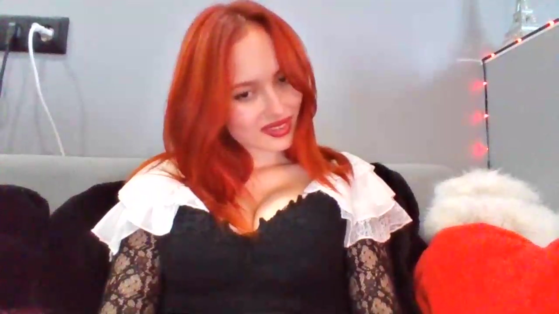 Gallery image thumbnail from AylinaGold's myfreecams stream on, 09/14/2026, 14:57 image 14 of 20