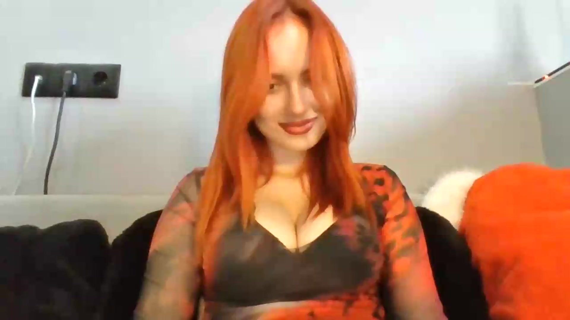 Gallery image thumbnail from AylinaGold's myfreecams stream on, 09/15/2026, 10:29 image 10 of 20