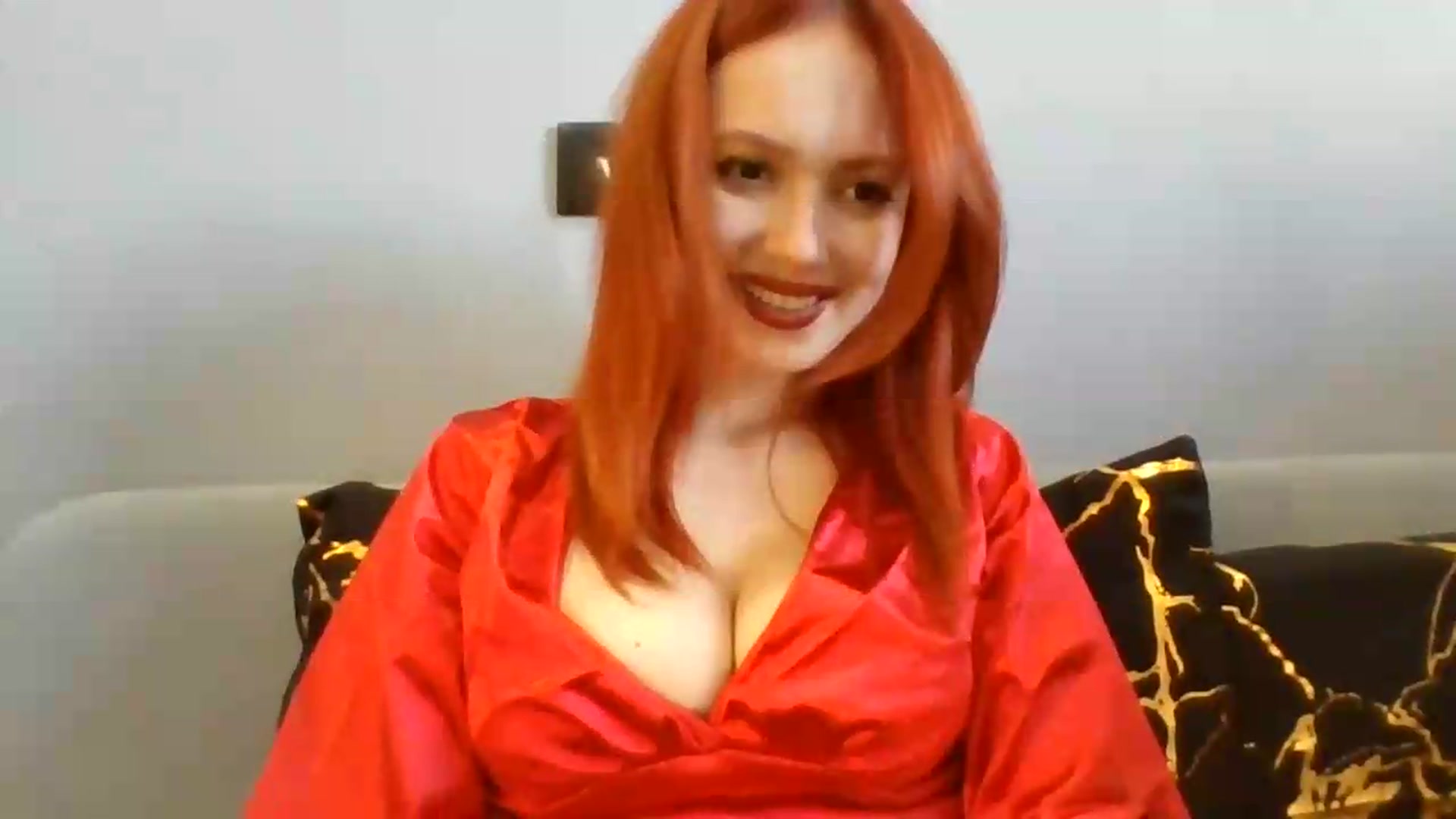 Gallery image thumbnail from AylinaGold's myfreecams stream on, 09/17/2026, 11:35 image 3 of 20