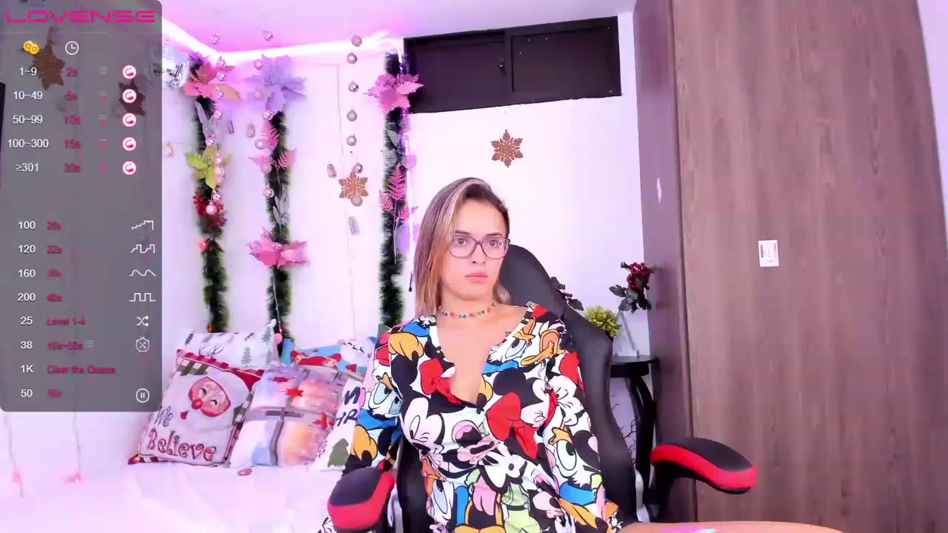 Gallery image thumbnail from Aziacollens98's myfreecams stream on, 12/17/2022, 14:06 image 6 of 20