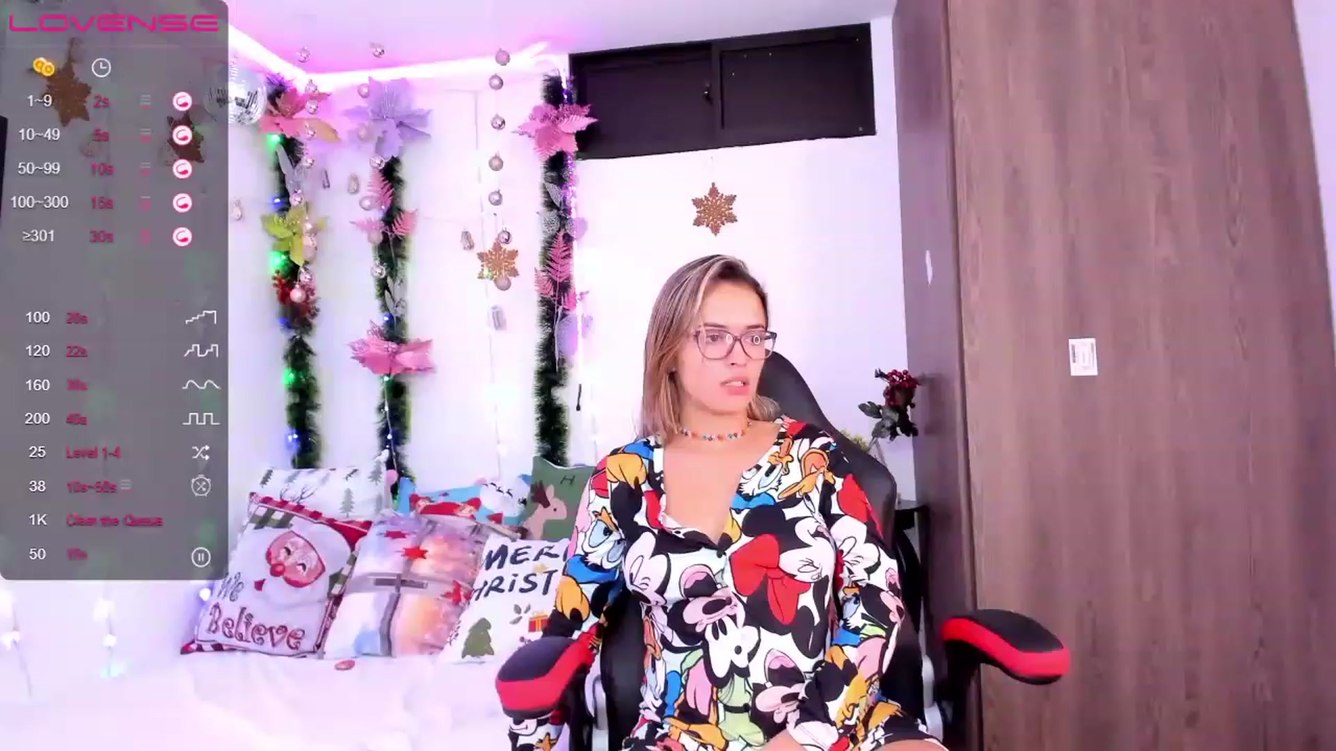 Gallery image thumbnail from Aziacollens98's myfreecams stream on, 12/17/2022, 14:06 image 2 of 20