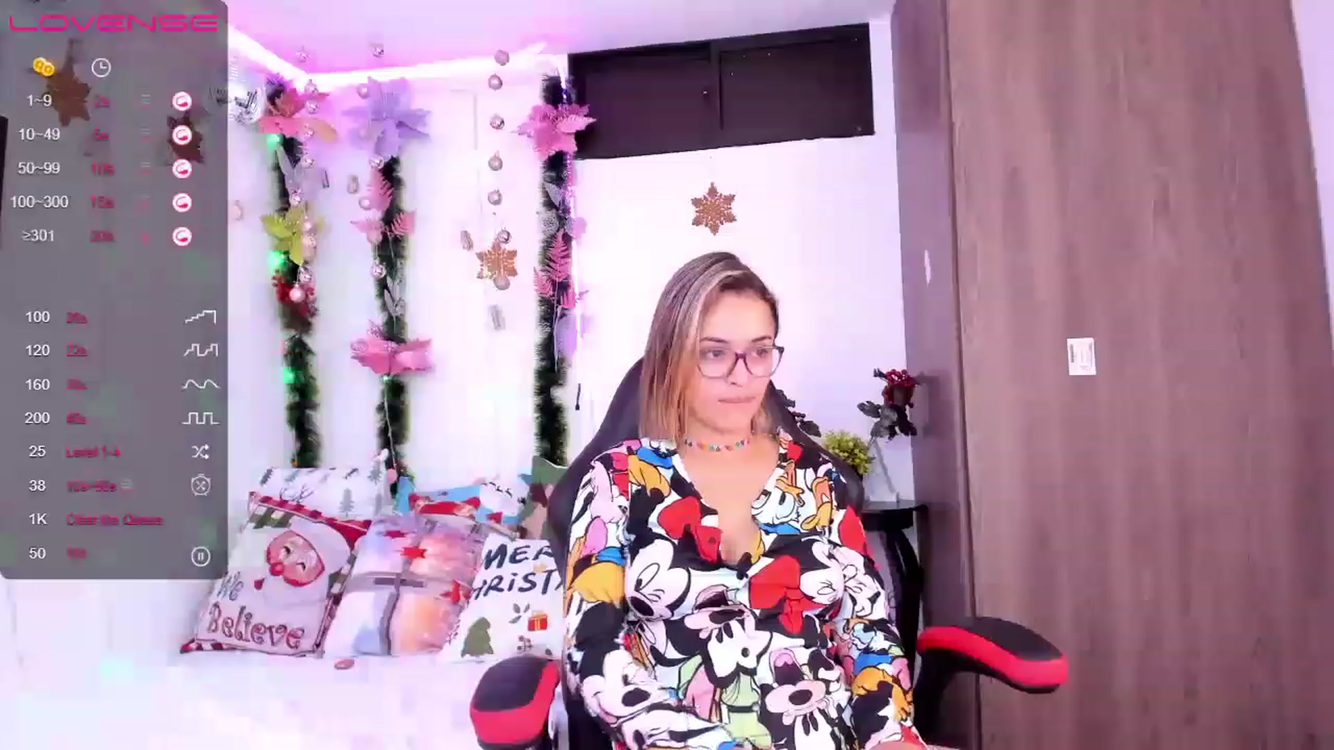 Gallery image thumbnail from Aziacollens98's myfreecams stream on, 12/17/2022, 14:06 image 8 of 20