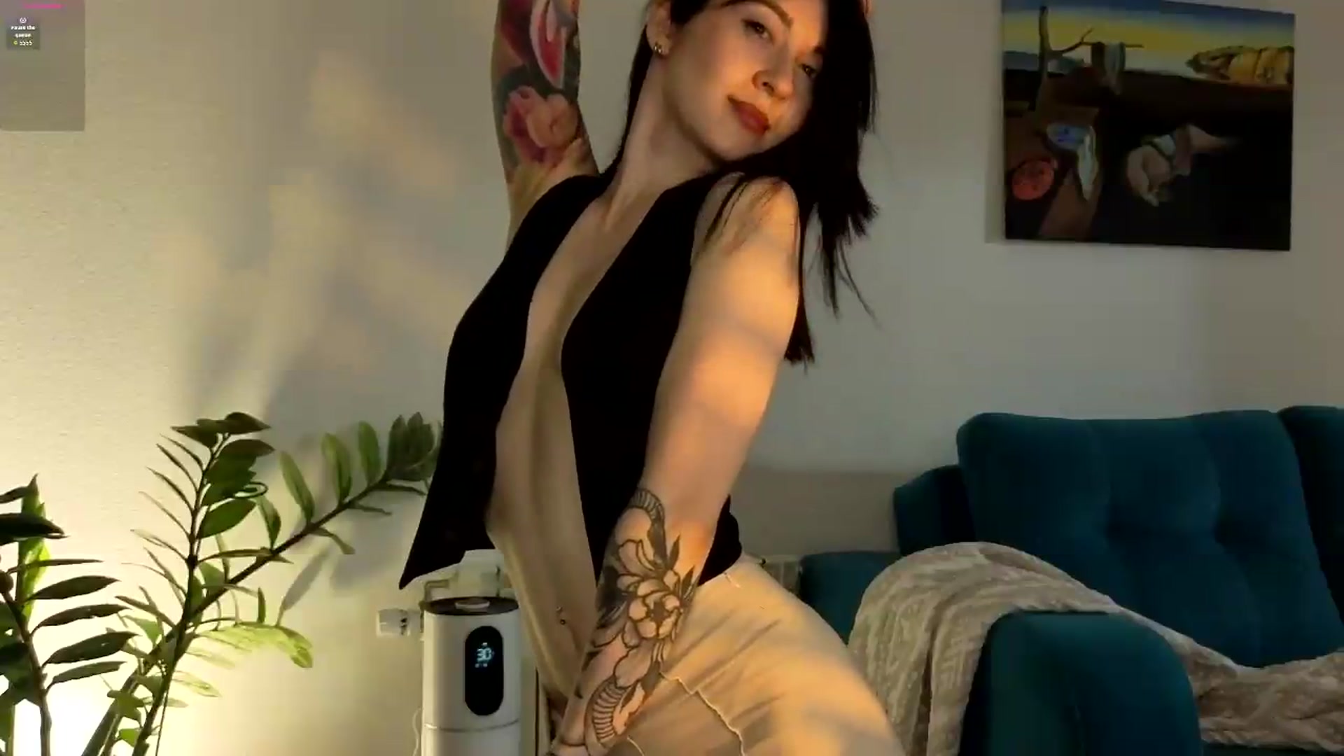 Gallery image thumbnail from Azulafire's myfreecams stream on, 07/01/2026, 20:14 image 4 of 20
