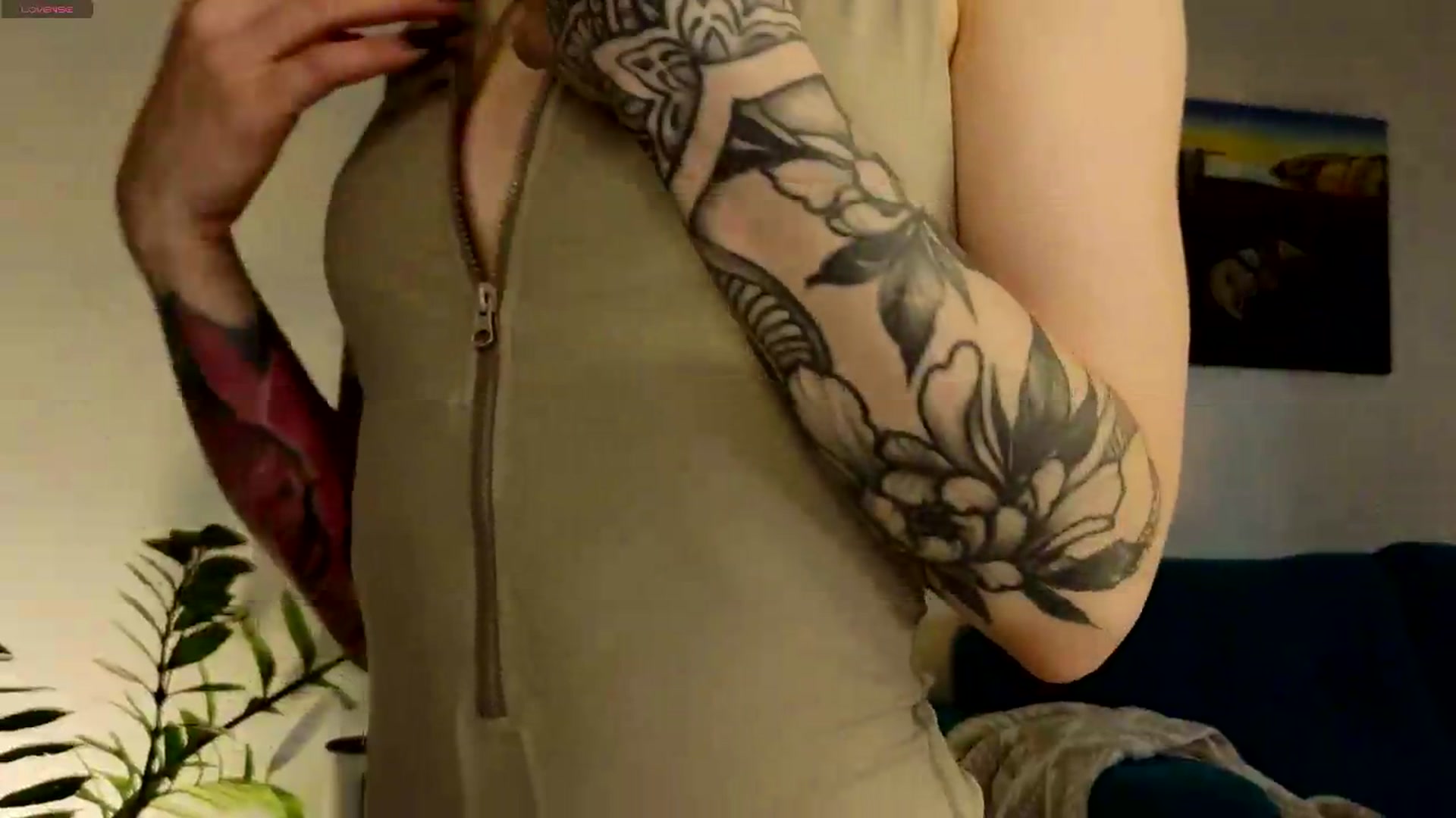 Gallery image thumbnail from Azulafire's myfreecams stream on, 07/03/2026, 18:43 image 13 of 20