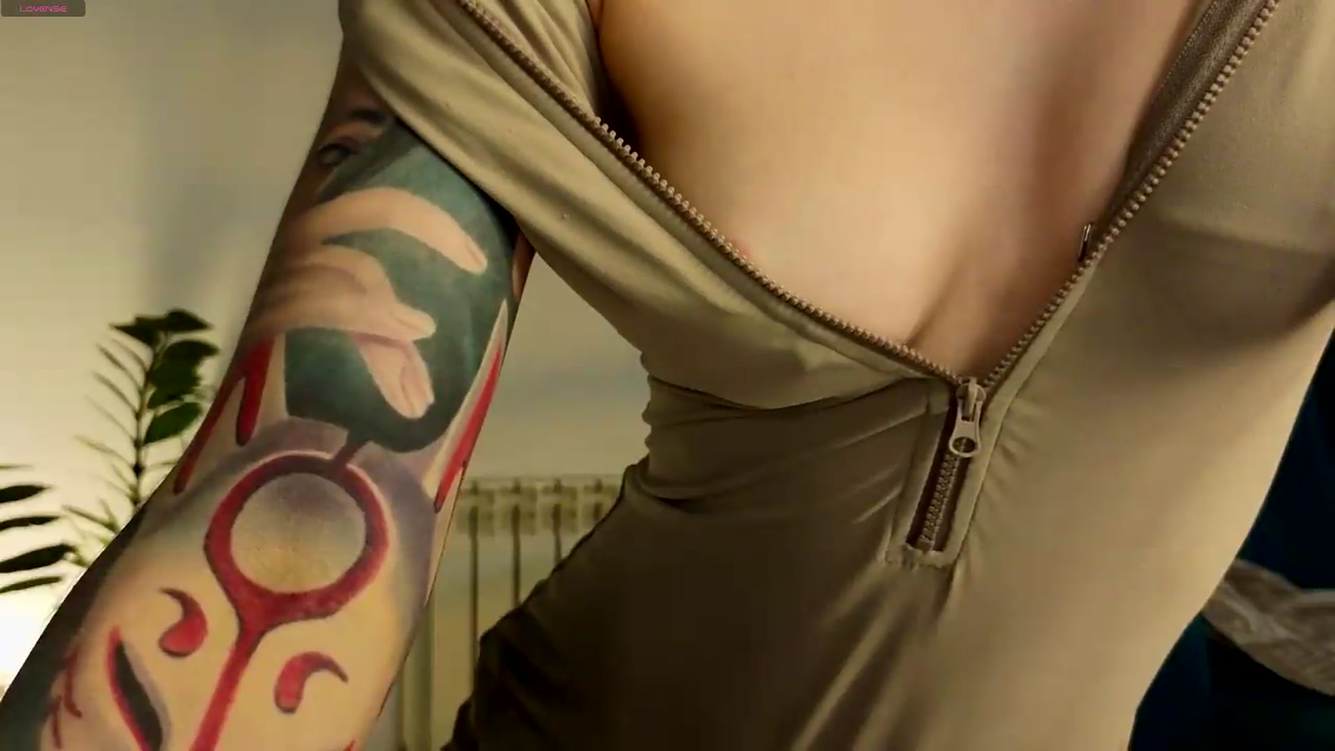 Gallery image thumbnail from Azulafire's myfreecams stream on, 07/04/2026, 24:18 image 11 of 20