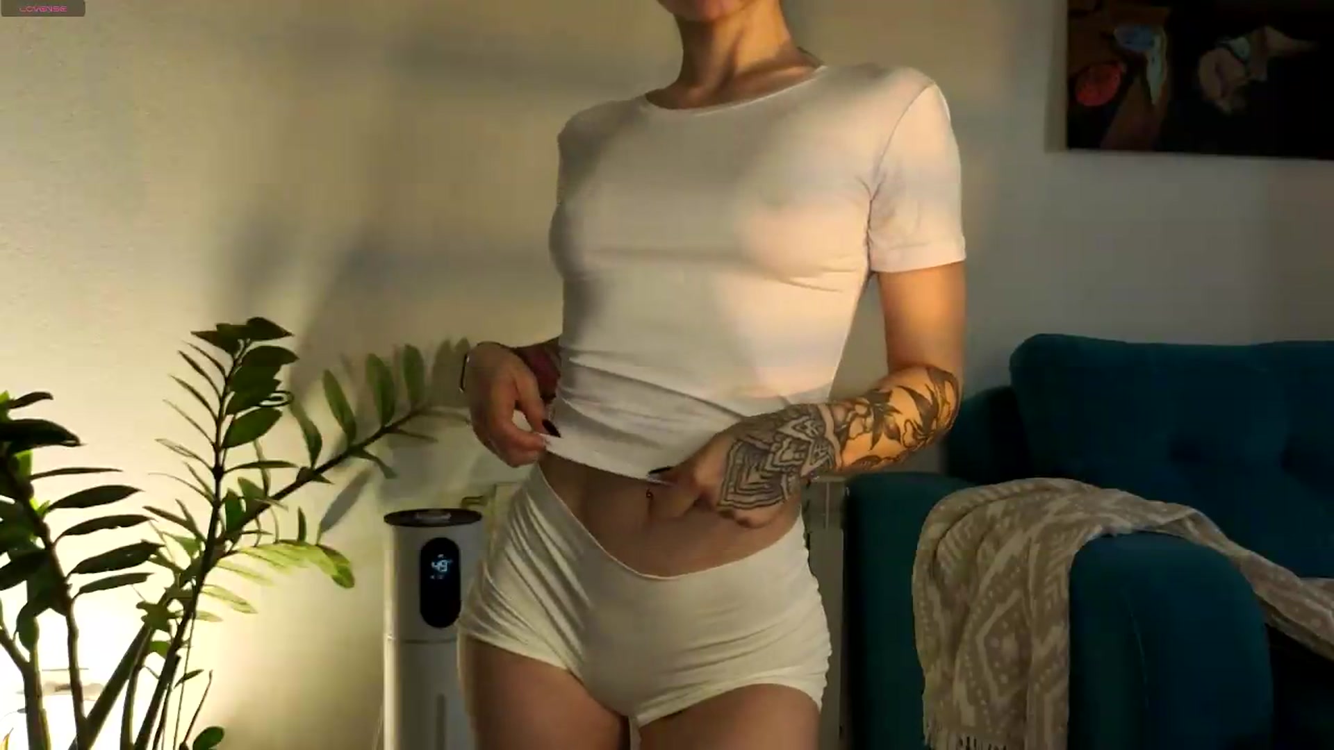 Gallery image thumbnail from Azulafire's myfreecams stream on, 07/04/2026, 19:55 image 7 of 20