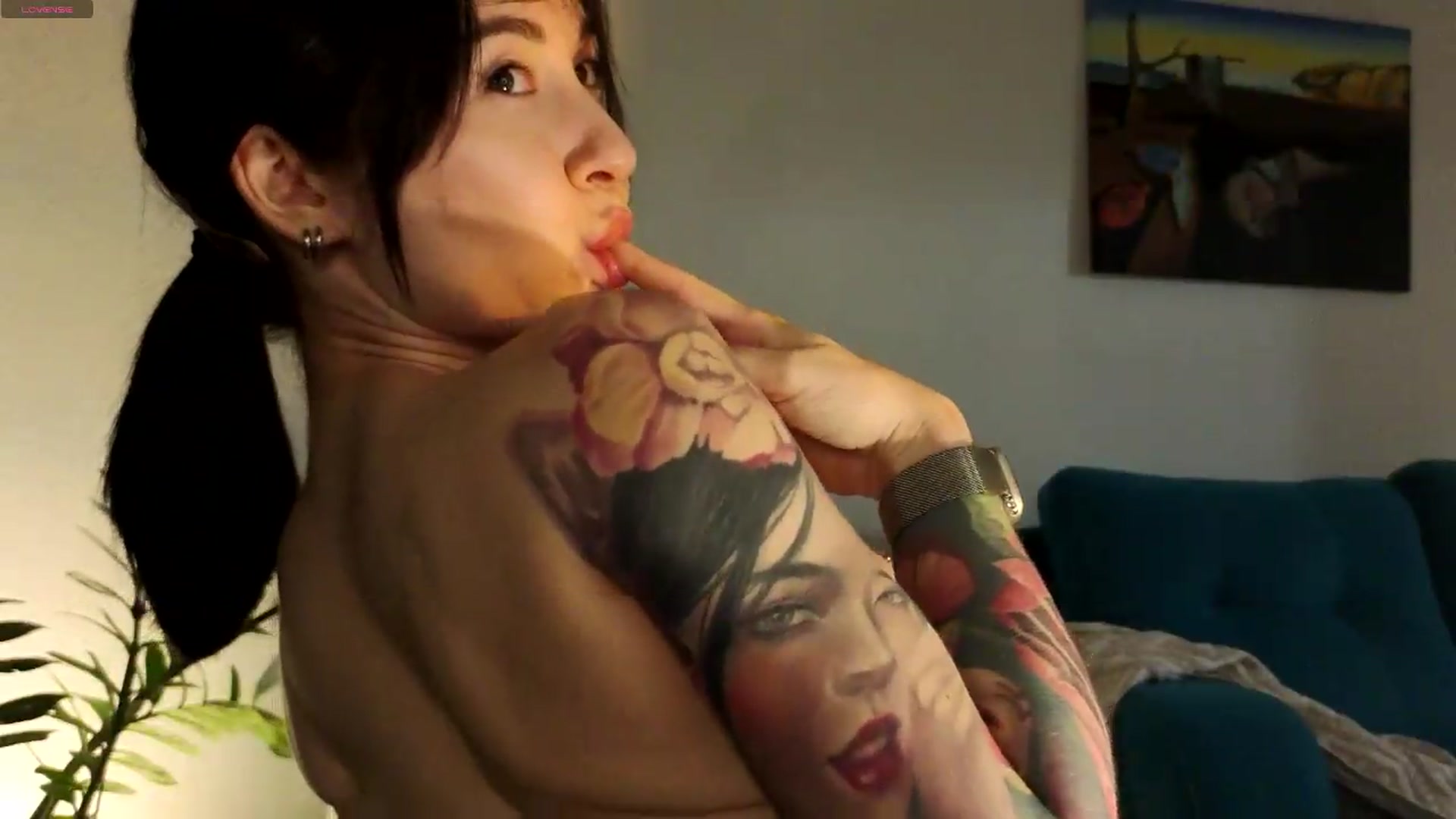 Gallery image thumbnail from Azulafire's myfreecams stream on, 07/05/2026, 24:03 image 8 of 20