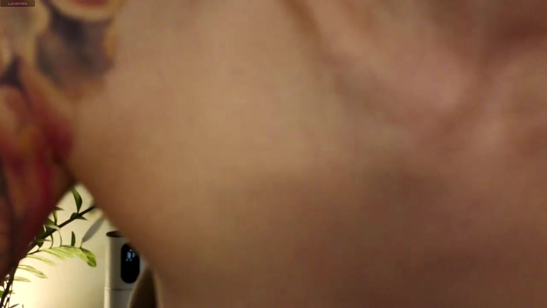 Gallery image thumbnail from Azulafire's myfreecams stream on, 07/05/2026, 24:03 image 11 of 20