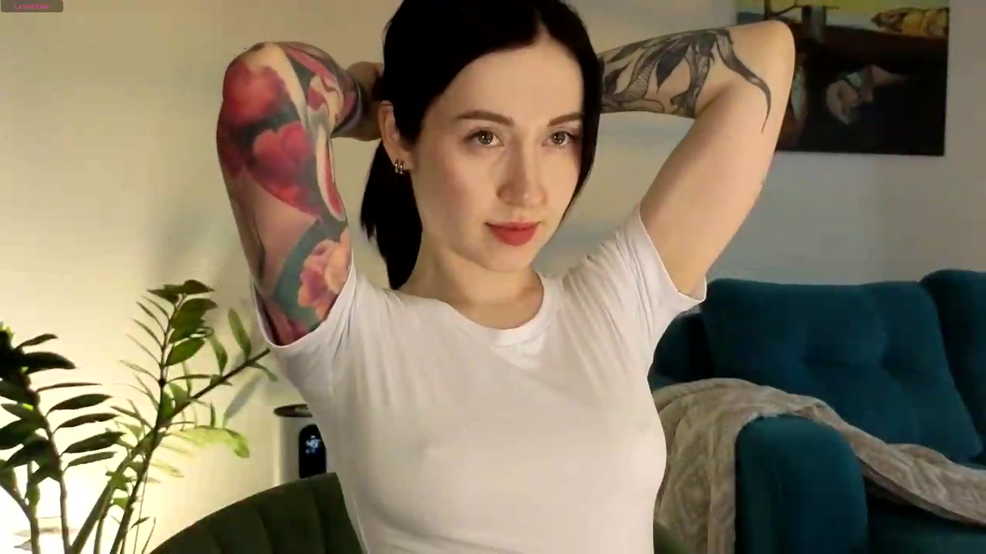 Gallery image thumbnail from Azulafire's myfreecams stream on, 07/05/2026, 24:03 image 4 of 20