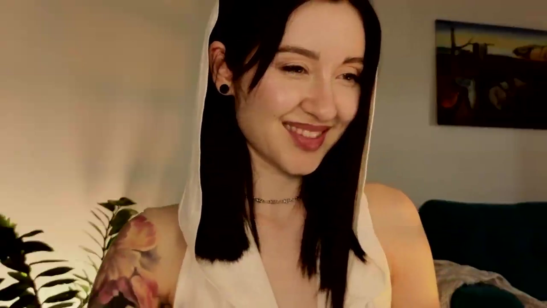Gallery image thumbnail from Azulafire's myfreecams stream on, 07/06/2026, 01:53 image 13 of 20