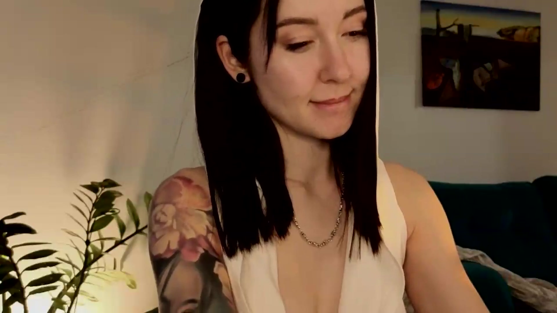 Gallery image thumbnail from Azulafire's myfreecams stream on, 07/06/2026, 03:57 image 2 of 20
