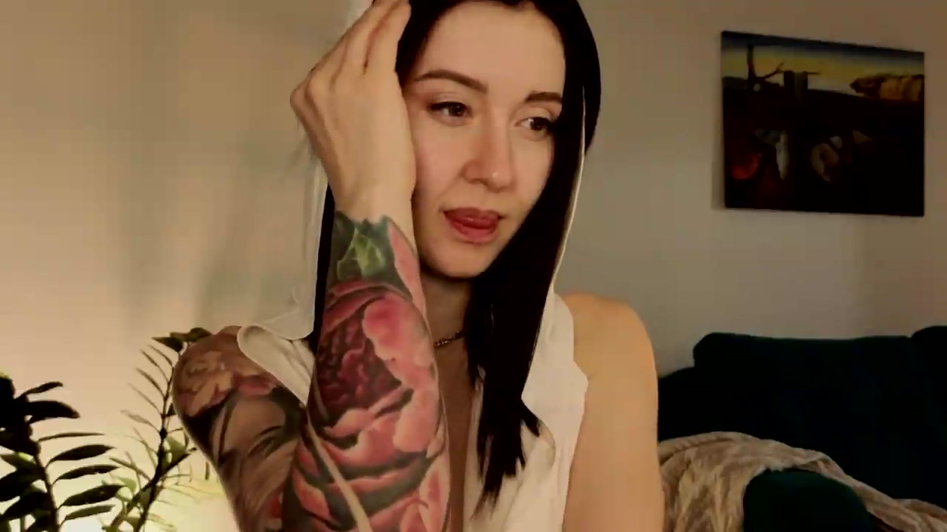 Gallery image thumbnail from Azulafire's myfreecams stream on, 07/06/2026, 04:35 image 2 of 20