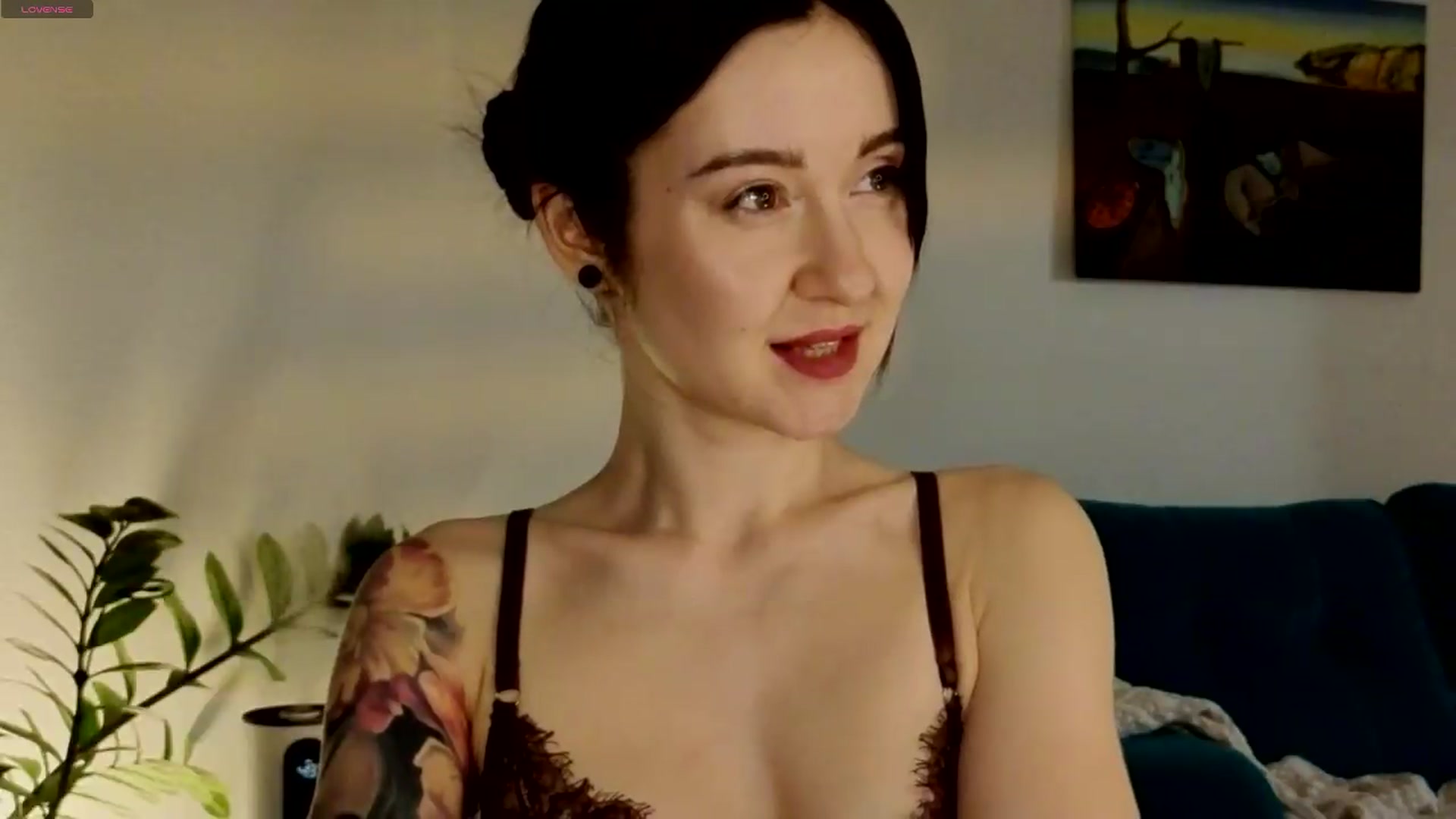 Gallery image thumbnail from Azulafire's myfreecams stream on, 07/09/2026, 24:00 image 9 of 20