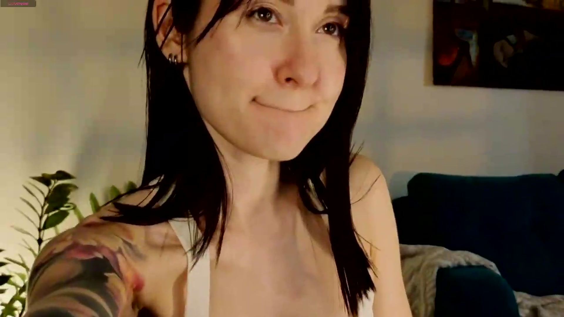 Gallery image thumbnail from Azulafire's myfreecams stream on, 07/09/2026, 22:54 image 18 of 20