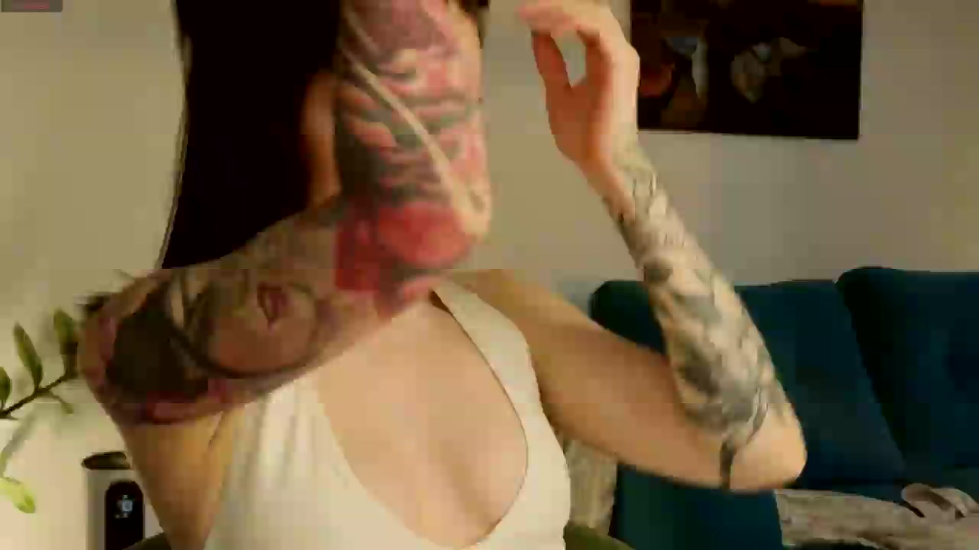 Gallery image thumbnail from Azulafire's myfreecams stream on, 07/11/2026, 22:12 image 15 of 20