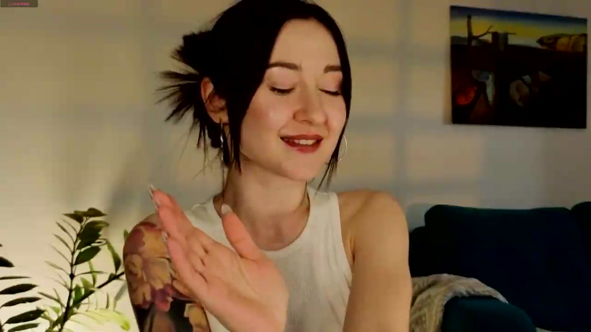 Gallery image thumbnail from Azulafire's myfreecams stream on, 07/16/2026, 01:29 image 6 of 20