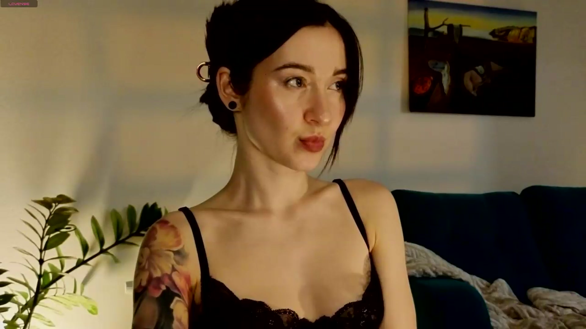 Gallery image thumbnail from Azulafire's myfreecams stream on, 07/17/2026, 21:51 image 2 of 20