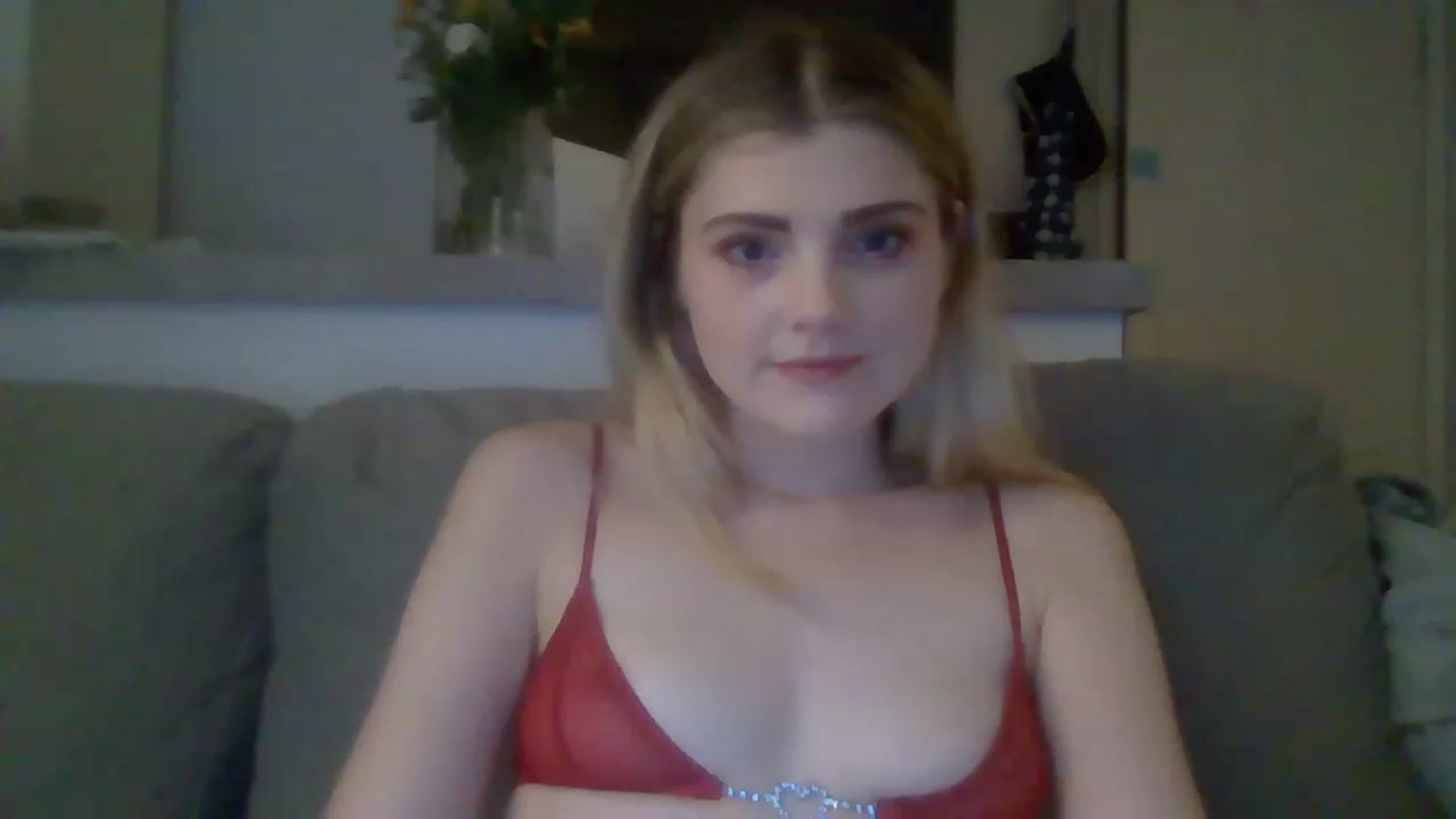 Gallery image thumbnail from B3dbug's myfreecams stream on, 12/01/2022, 17:55 image 2 of 20