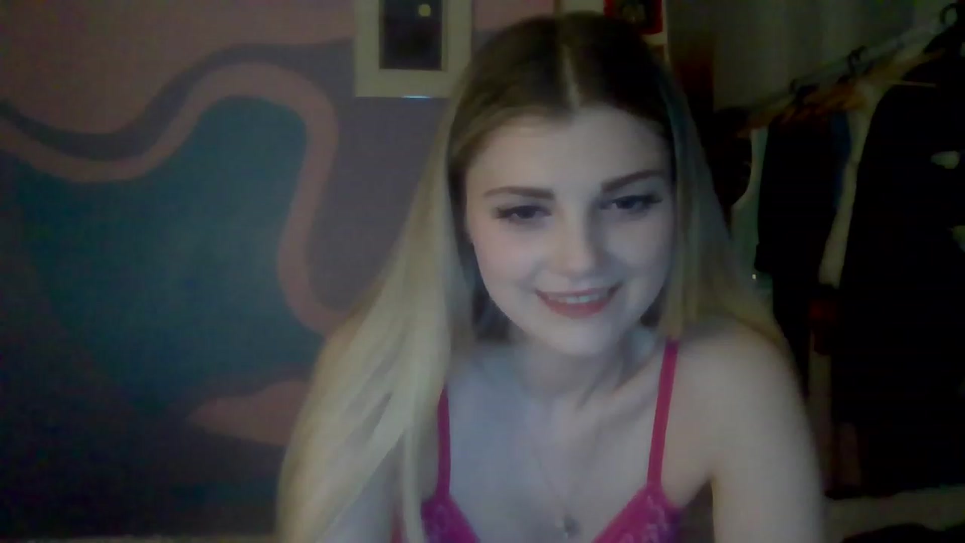 Gallery image thumbnail from B3dbug's myfreecams stream on, 12/06/2022, 21:08 image 12 of 20