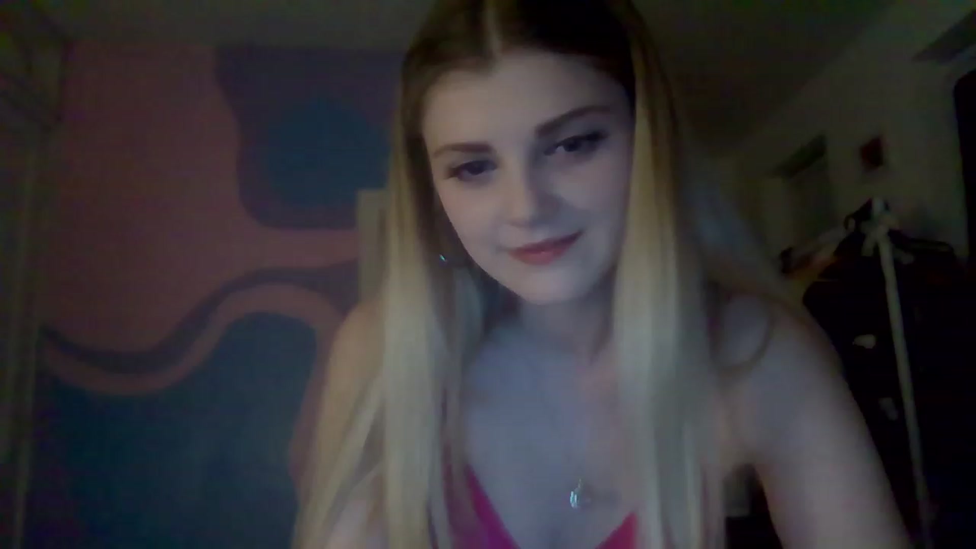 Gallery image thumbnail from B3dbug's myfreecams stream on, 12/06/2022, 21:08 image 7 of 20