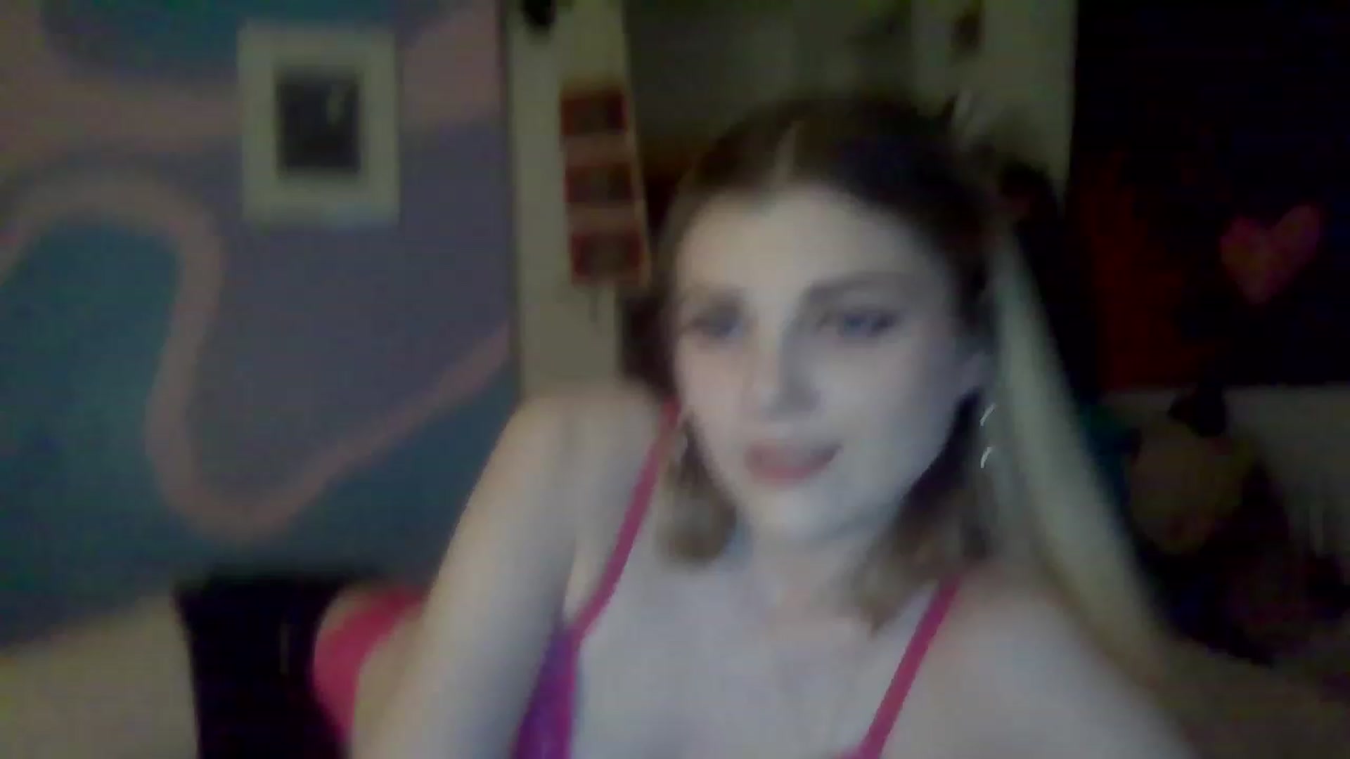 Gallery image thumbnail from B3dbug's myfreecams stream on, 12/06/2022, 21:08 image 3 of 20
