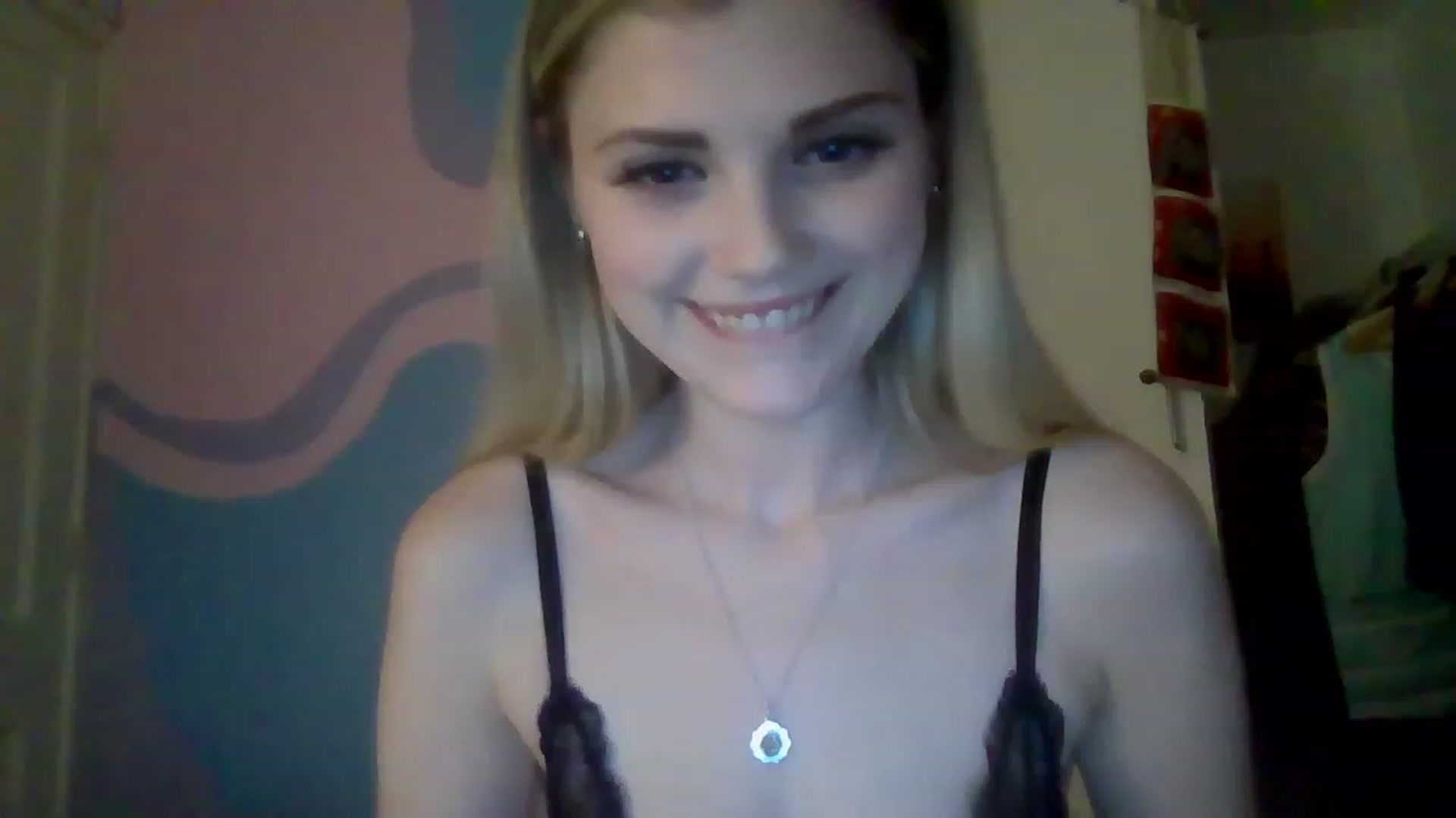 Gallery image thumbnail from B3dbug's myfreecams stream on, 12/08/2022, 24:21 image 5 of 20