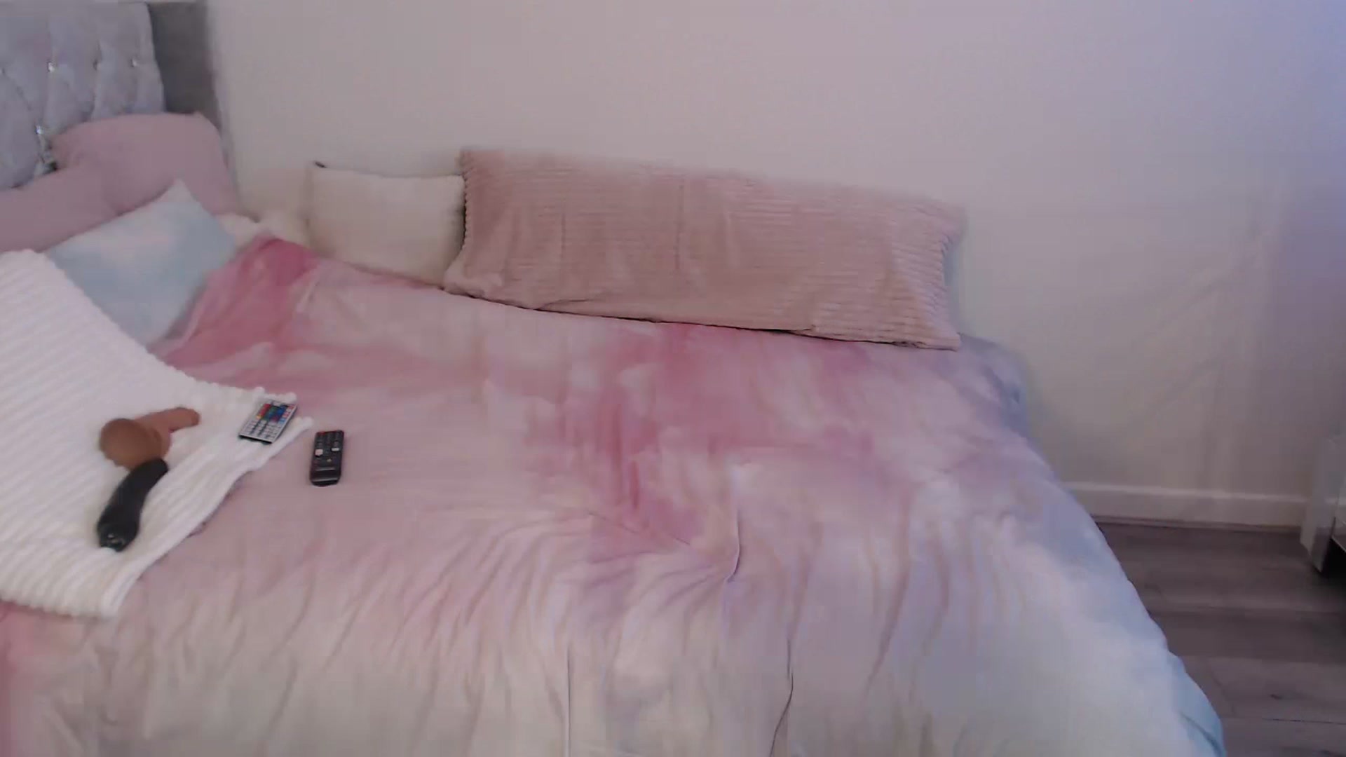 Gallery image thumbnail from BABY104's myfreecams stream on, 02/18/2023, 12:17 image 7 of 20