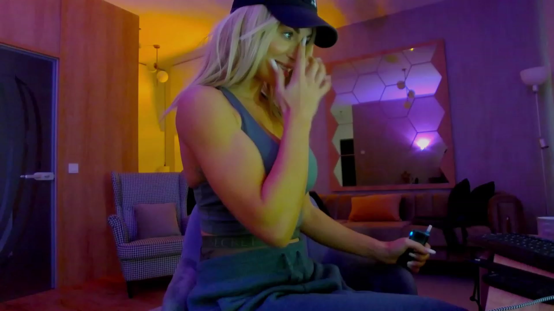Gallery image thumbnail from BANDITAA's myfreecams stream on, 11/13/2023, 10:17 image 1 of 20