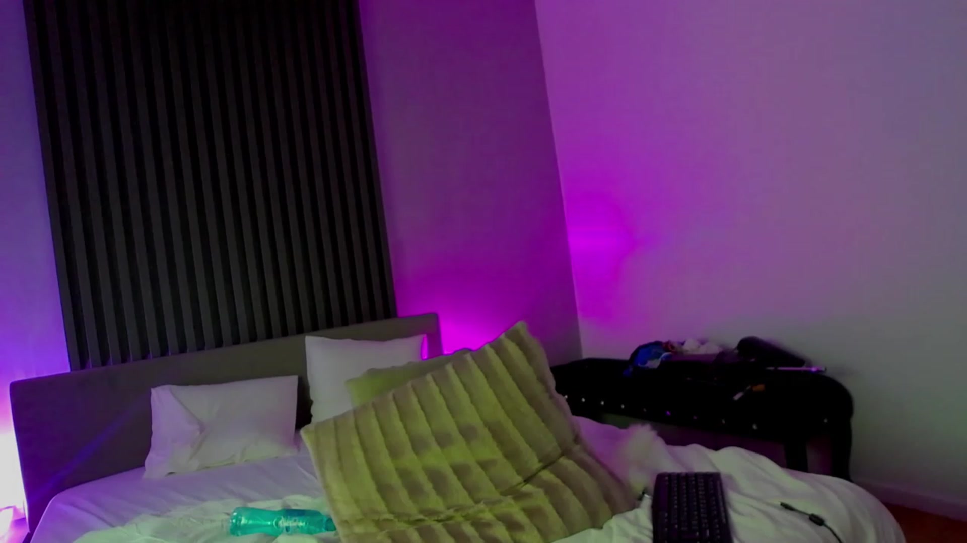 Gallery image thumbnail from BANDITAA's myfreecams stream on, 12/04/2023, 09:32 image 16 of 20