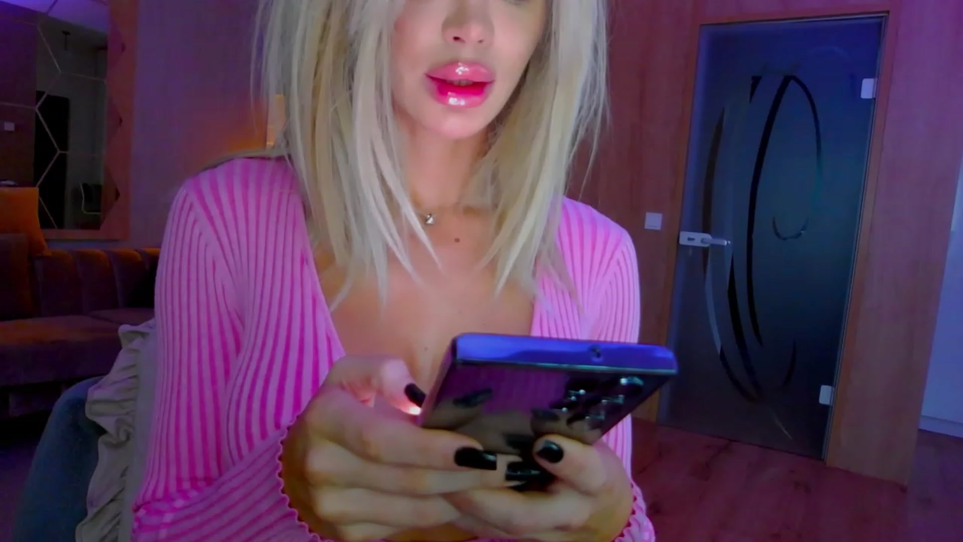 Gallery image thumbnail from BANDITAA's myfreecams stream on, 12/17/2023, 10:52 image 1 of 20