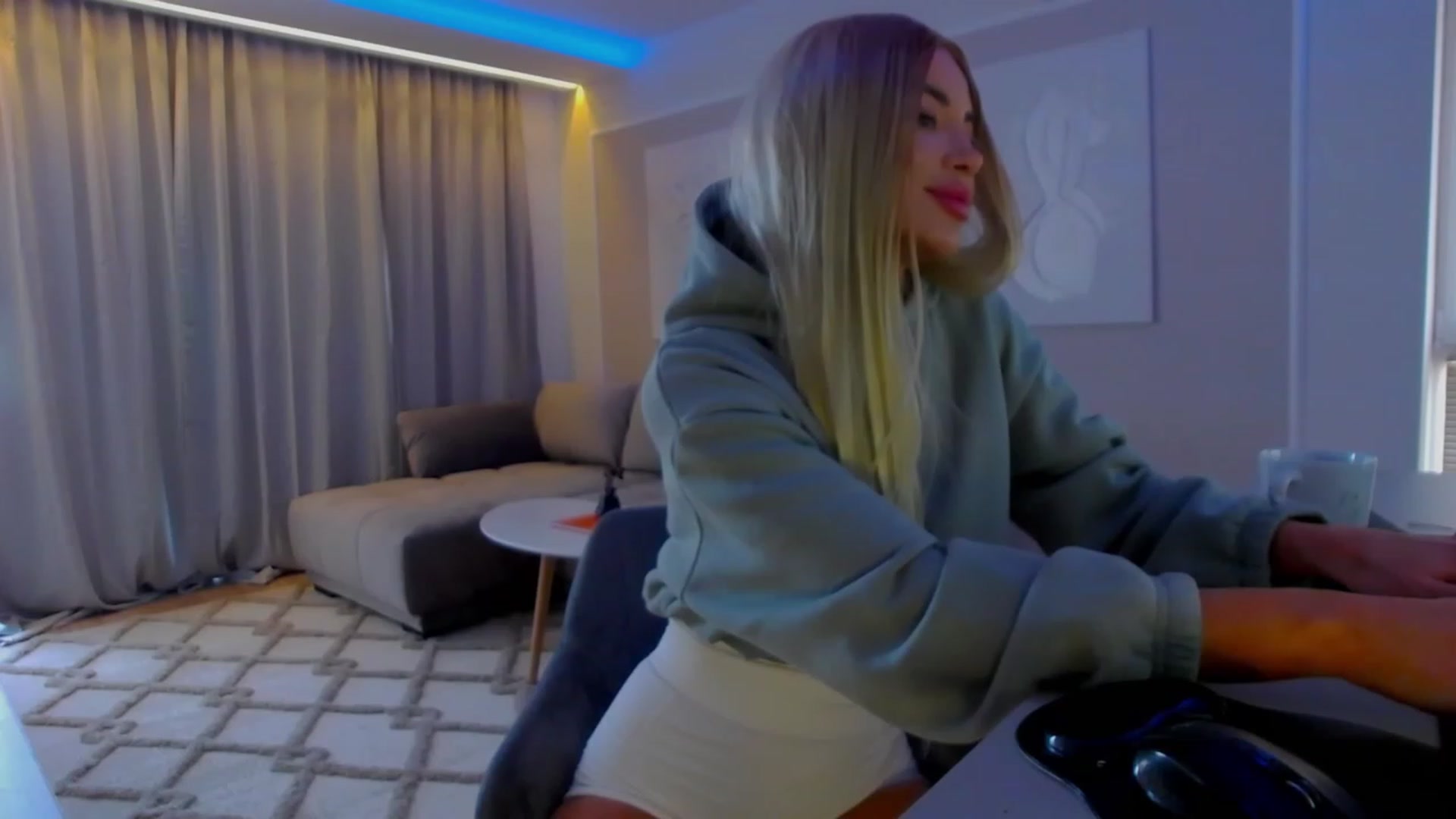 Gallery image thumbnail from BANDITAA's myfreecams stream on, 02/07/2024, 08:16 image 11 of 20