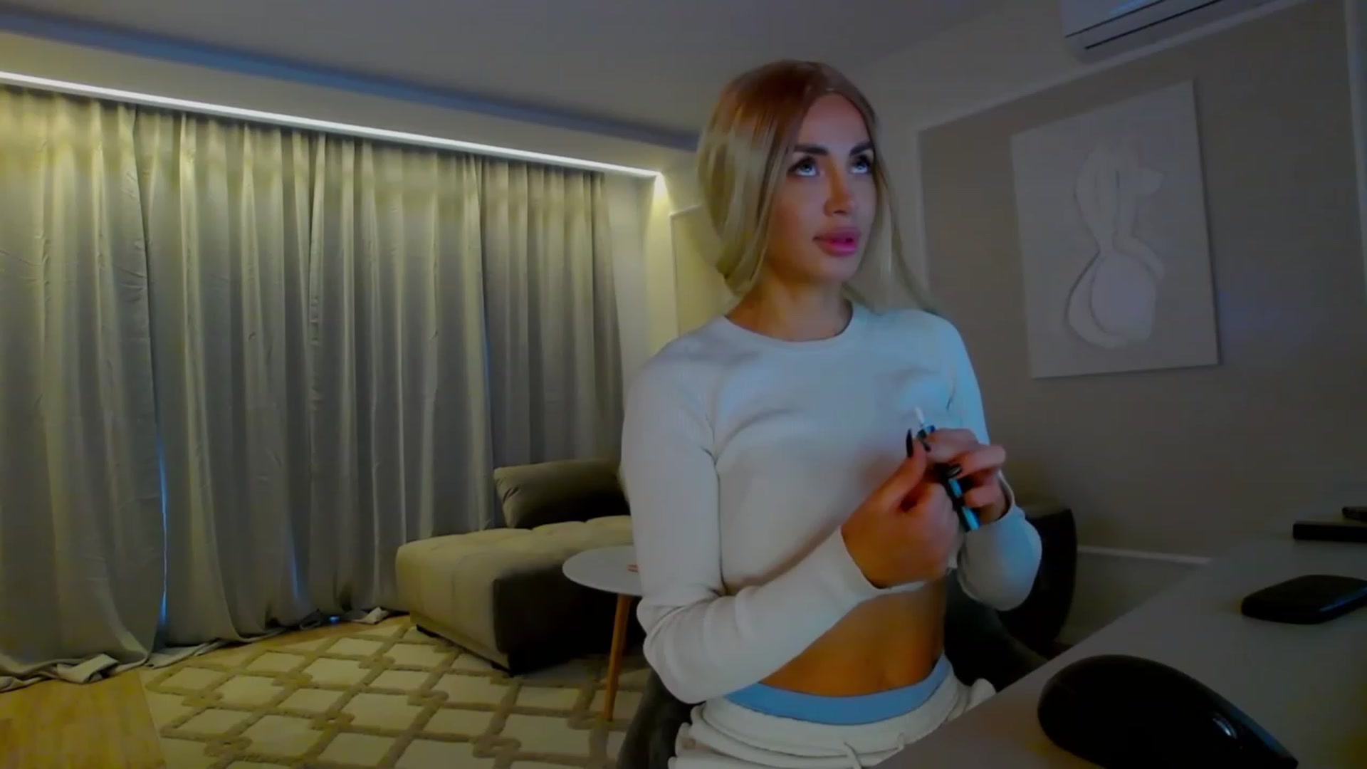 Gallery image thumbnail from BANDITAA's myfreecams stream on, 02/12/2024, 06:17 image 15 of 20