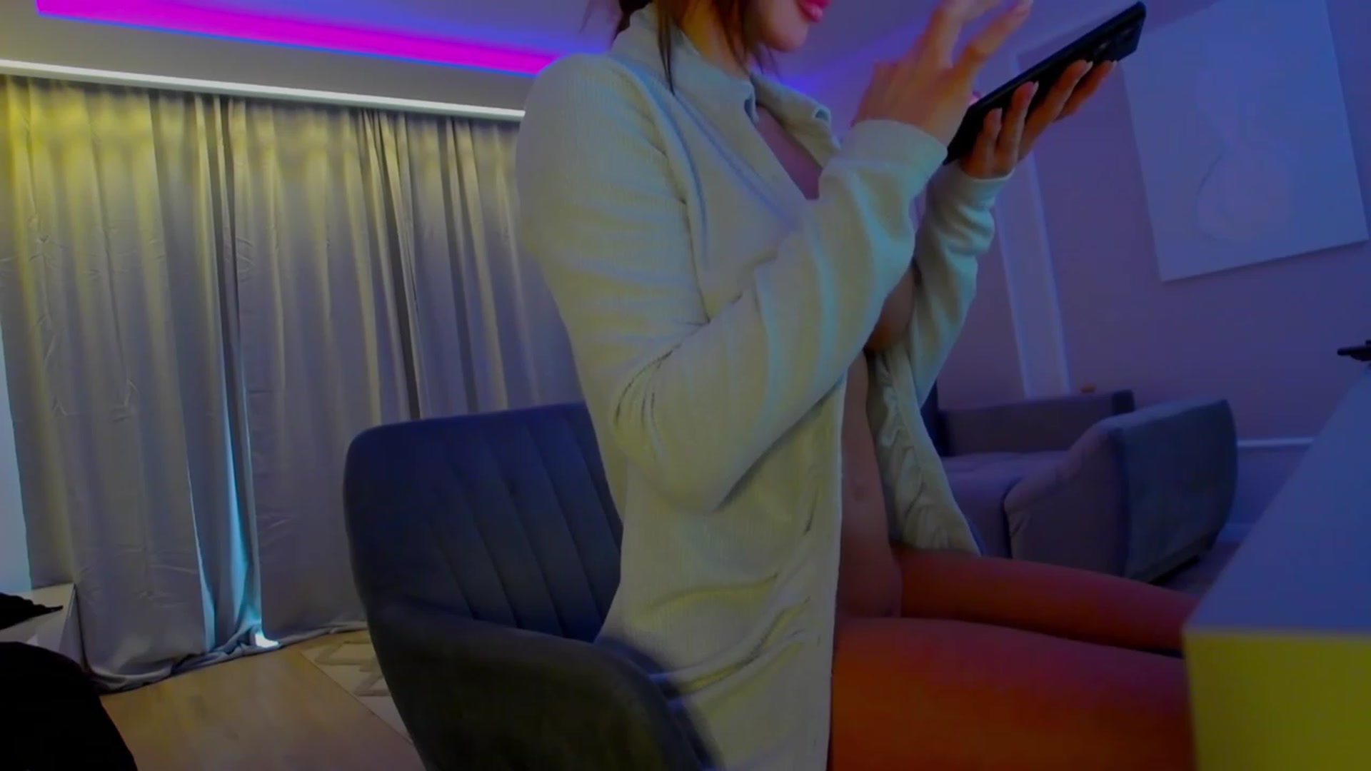 Gallery image thumbnail from BANDITAA's myfreecams stream on, 03/05/2024, 11:47 image 8 of 20